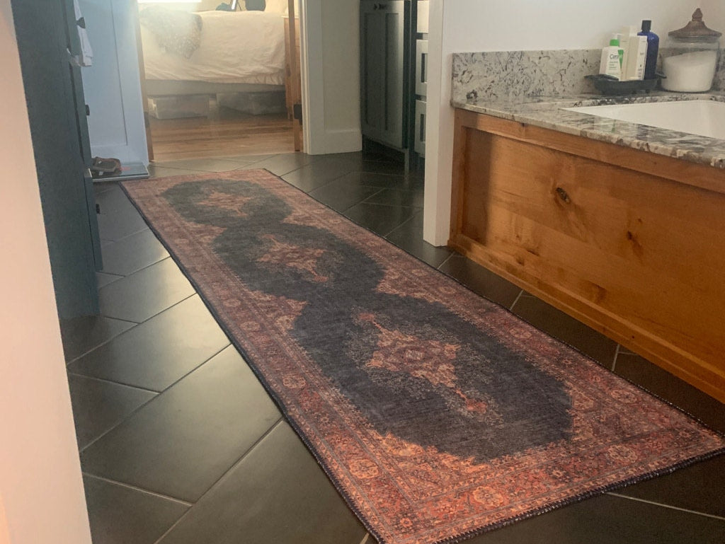 Persian Rugs: A Blend of Cultural Tradition and Financial Value