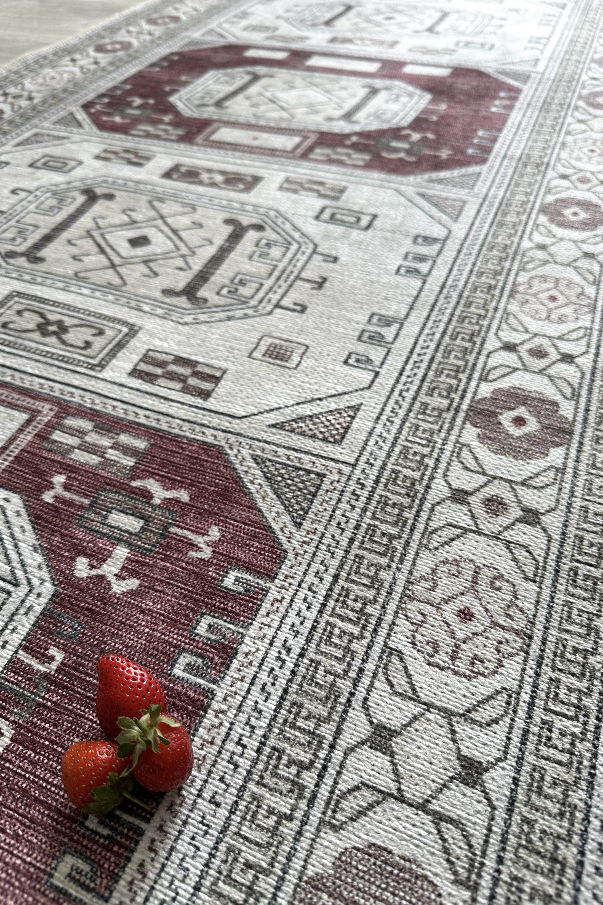 Jianna Modern Turkish Cream Burgundy Rug