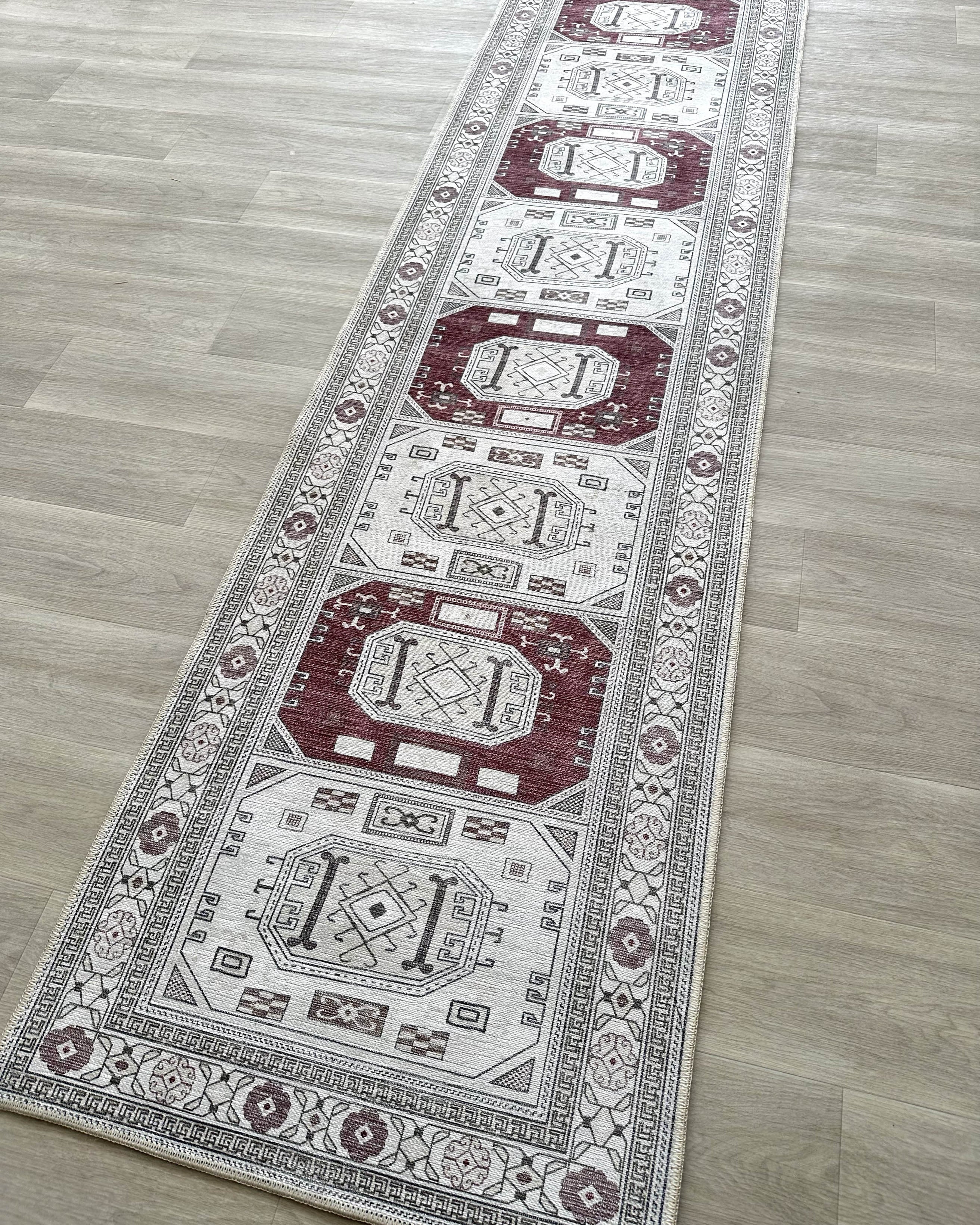 Jianna Modern Turkish Cream Burgundy Rug