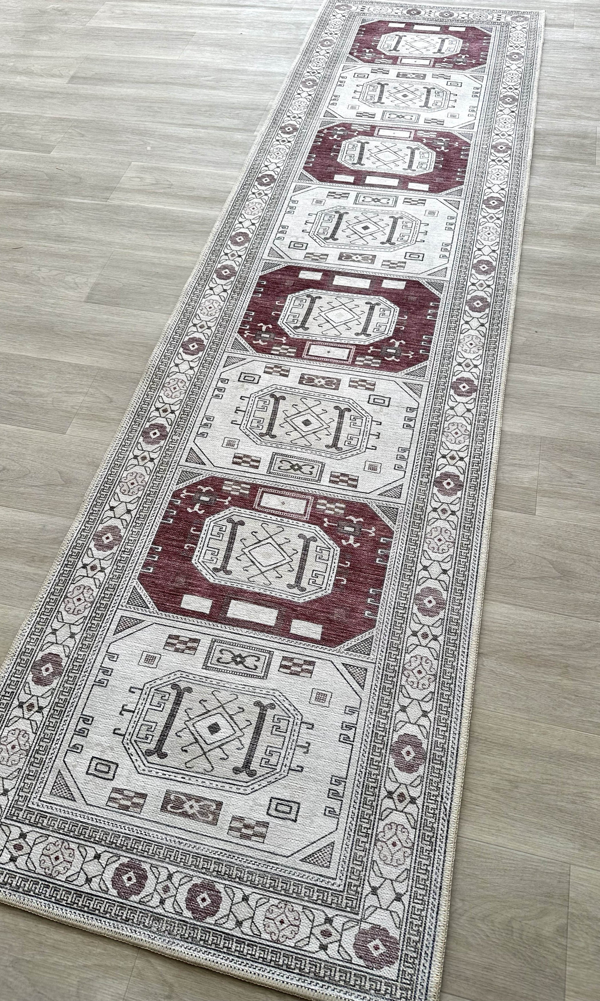 Jianna Modern Turkish Cream Burgundy Rug