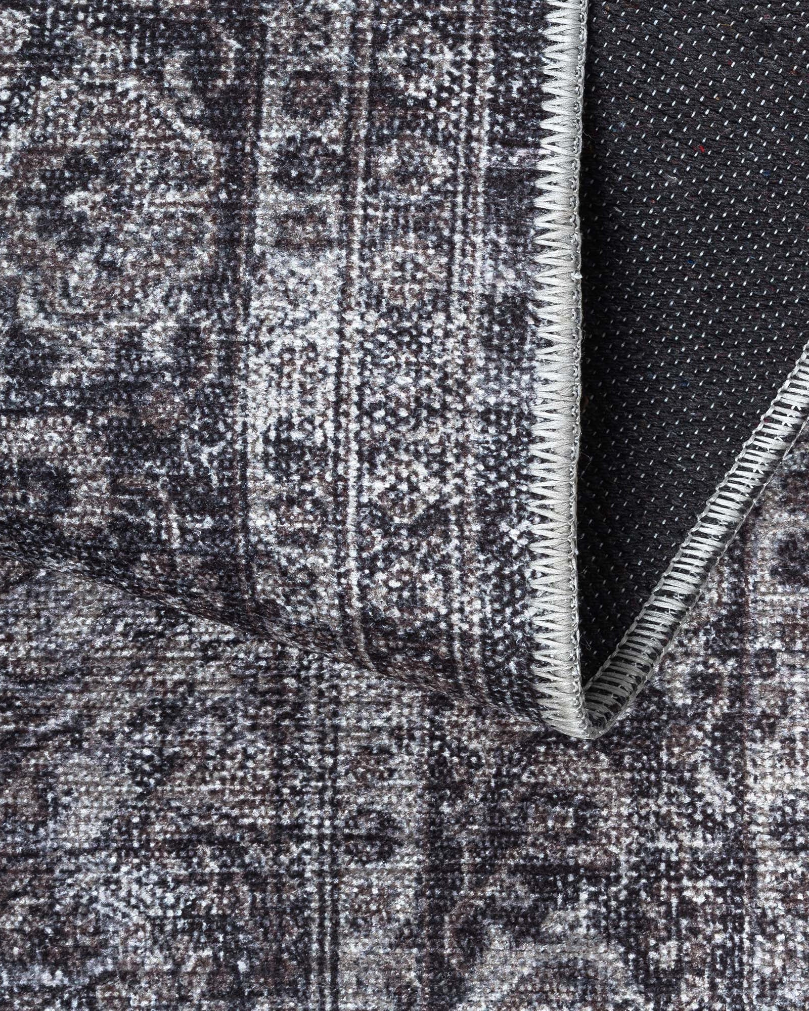 Valerie Distressed Persian Newburg Green & Olive Rug