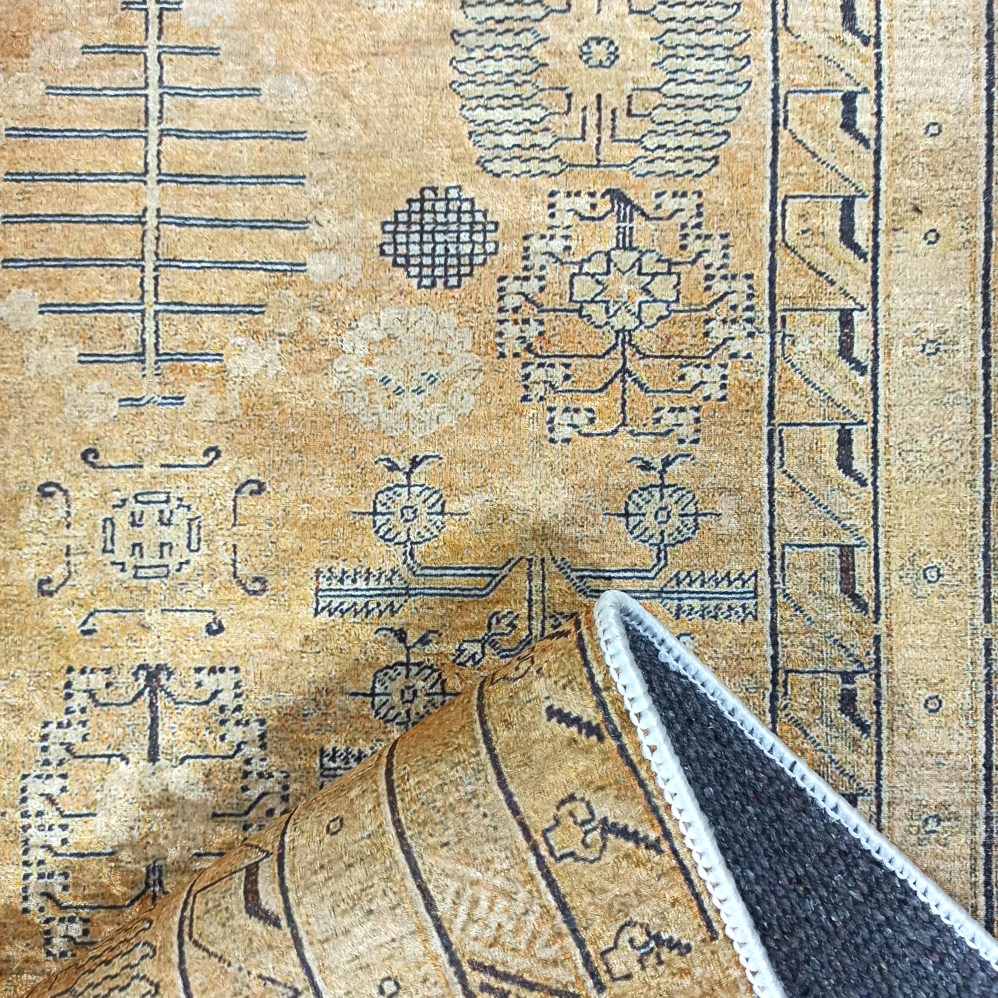 Persian Style Beige Yellow Vintage Design Rug