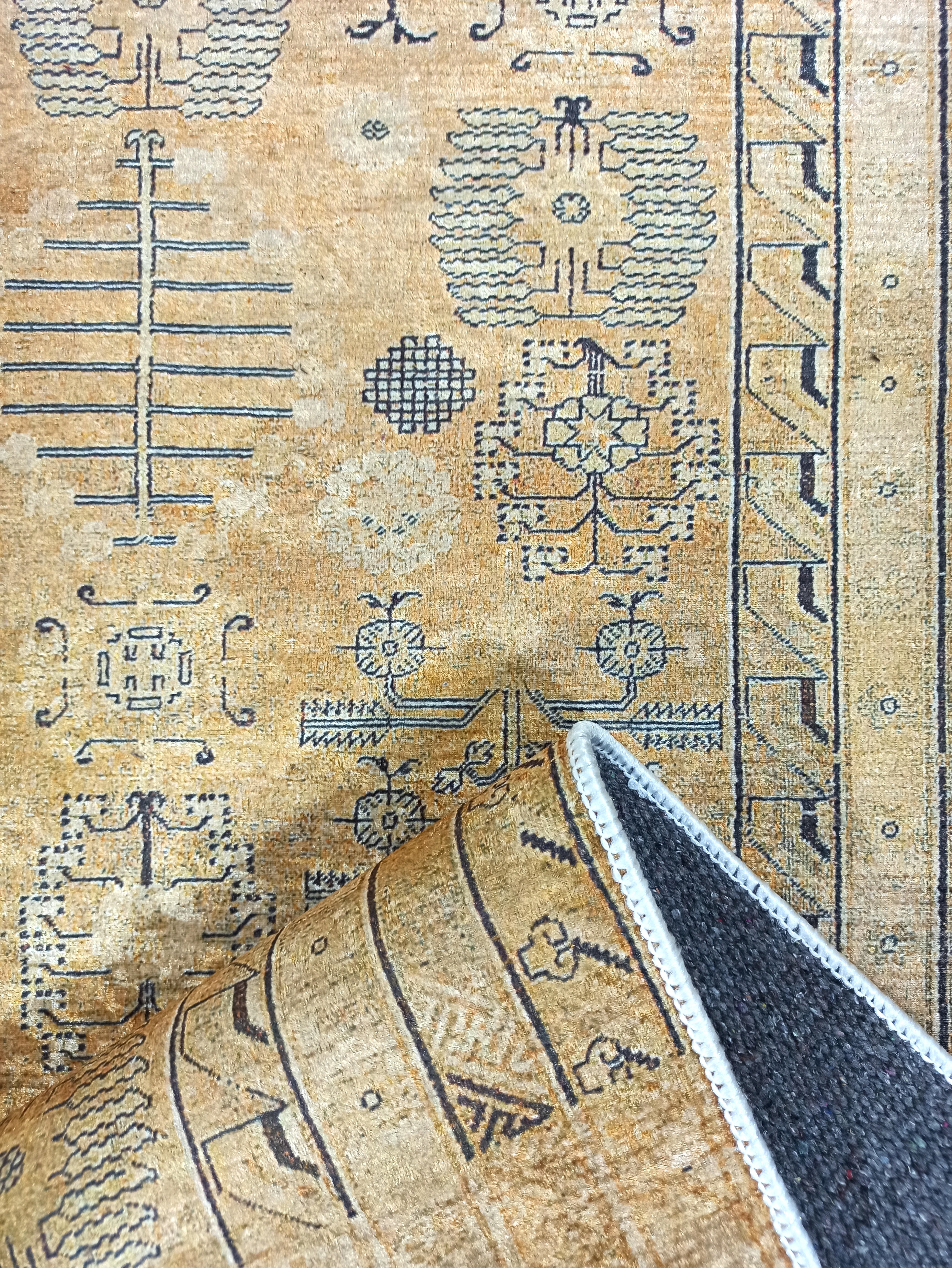 Persian Style Beige Yellow Vintage Design Rug