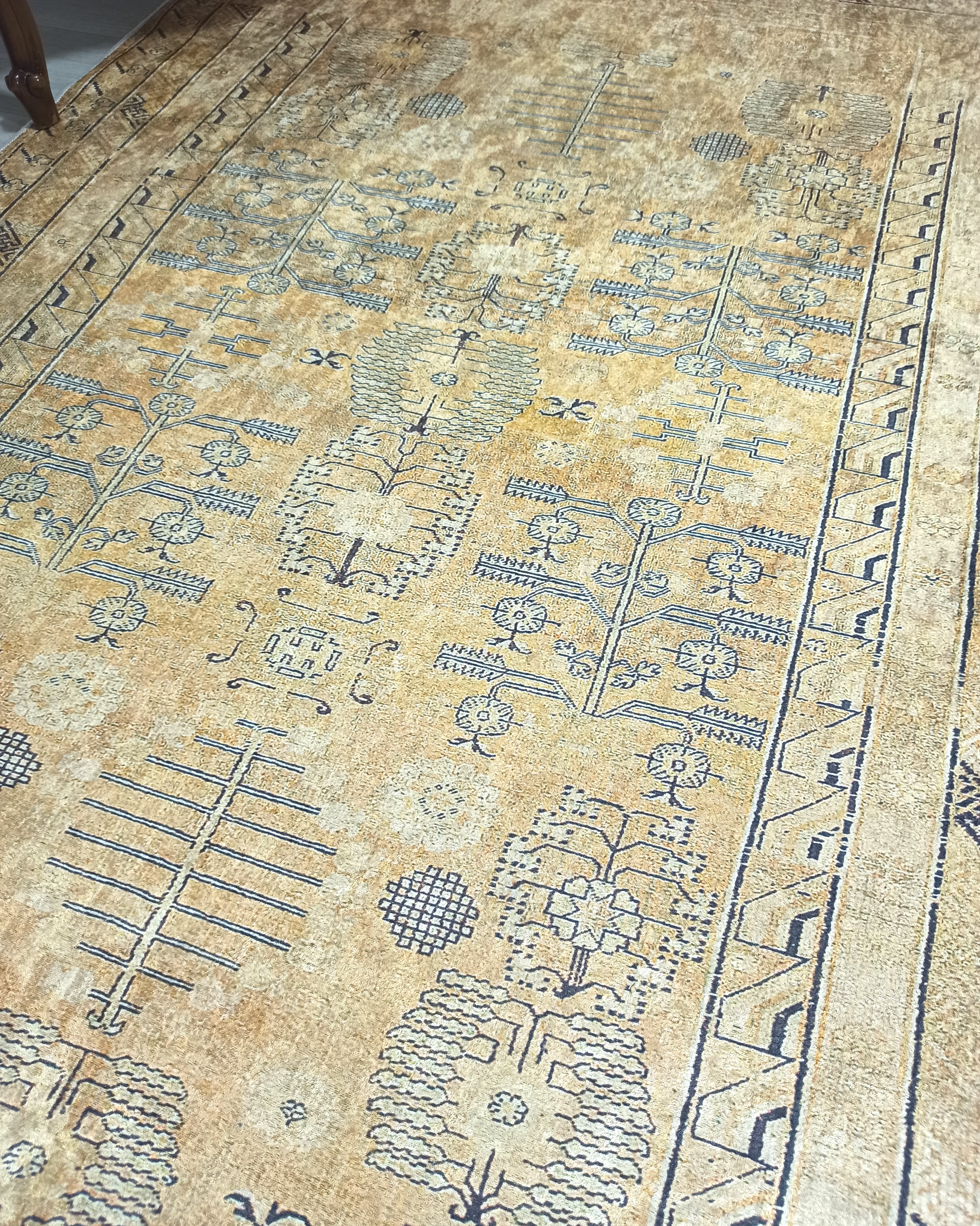 Persian Style Beige Yellow Vintage Design Rug