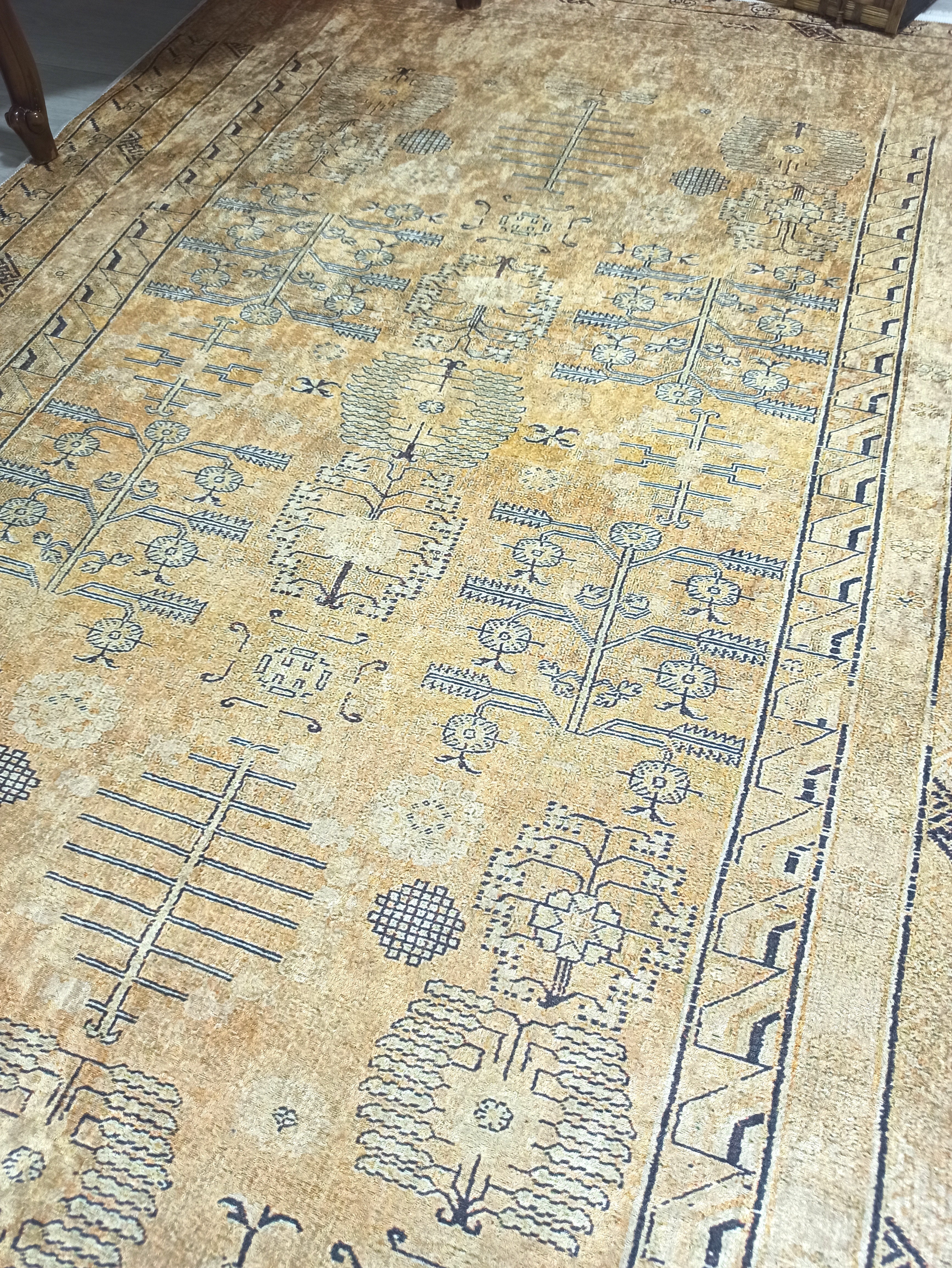 Persian Style Beige Yellow Vintage Design Rug