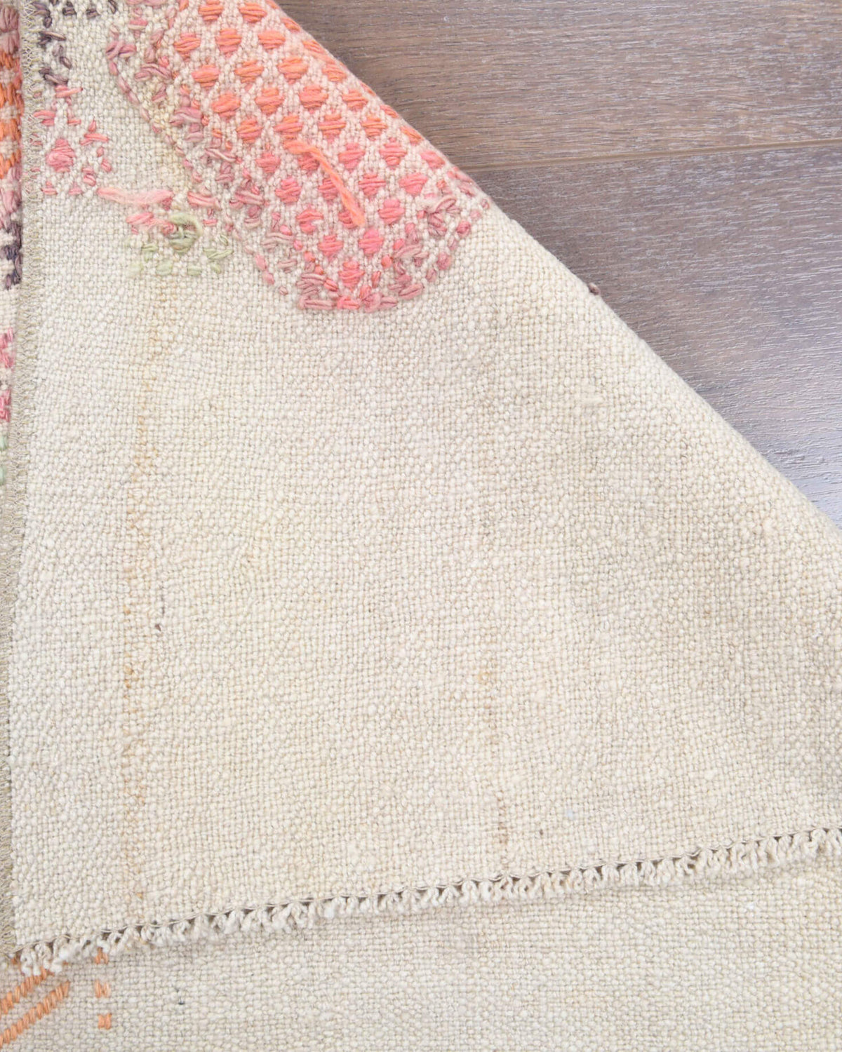 Yaprakbahce runner: 1960s handwoven flatweave Anatolian runner with solid motifs