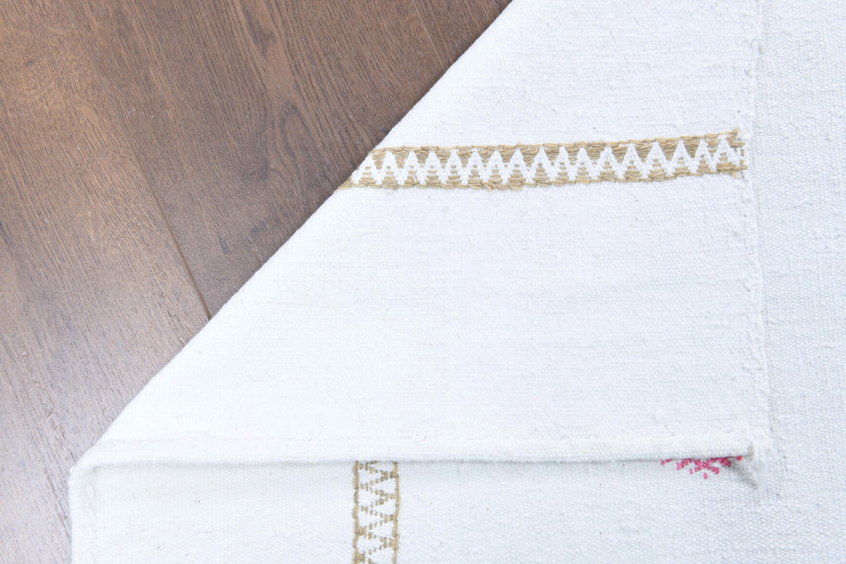 Handwoven flatweave wool runner from Anatolia, Turkey – 2x7 Flatweave Vintage Runner Rug 2'5" x 6'11"