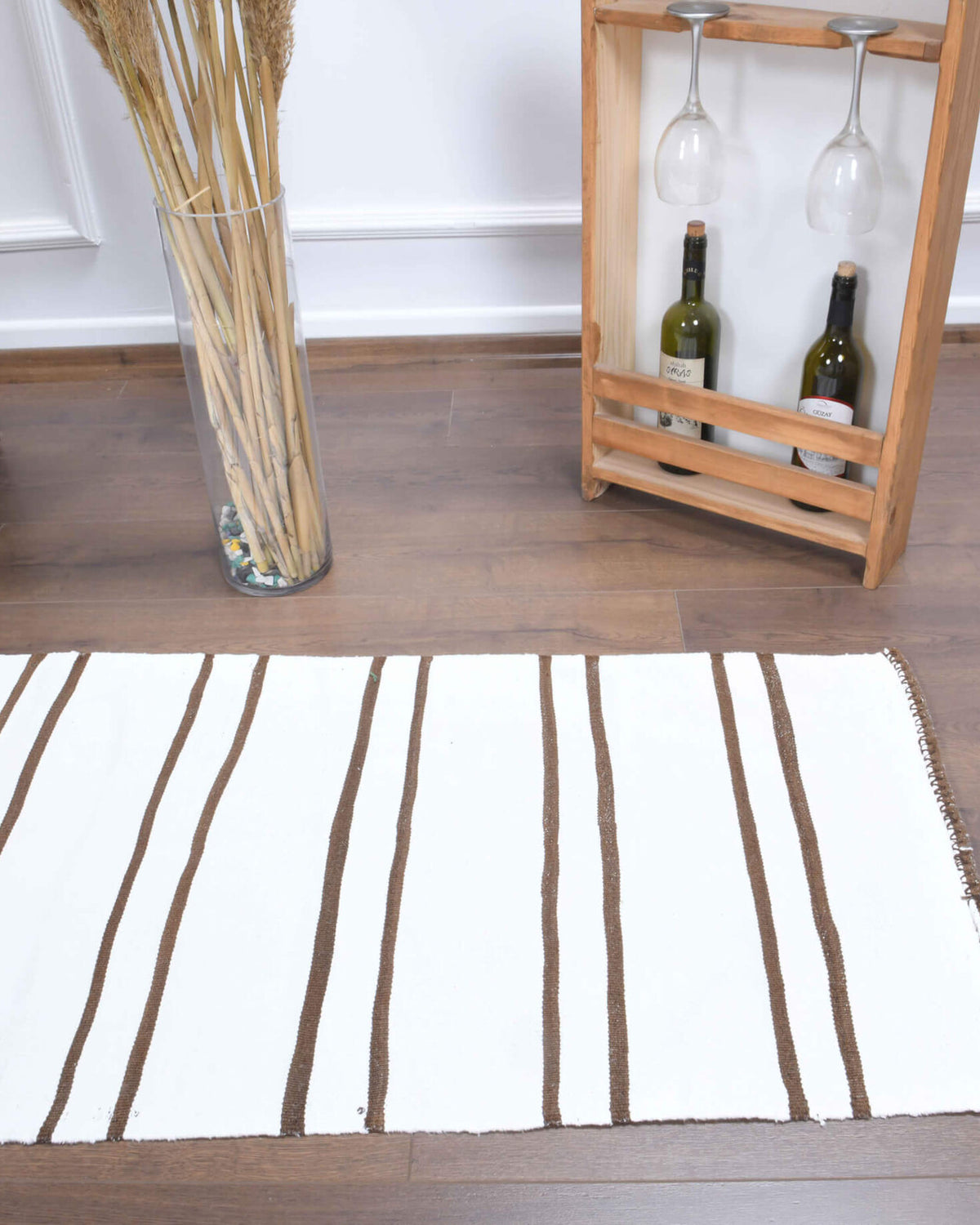Handwoven flatweave wool runner from Anatolia, Turkey – 2x7 Wool Vintage Kilim Runner Rug 1'11" x 6'7"