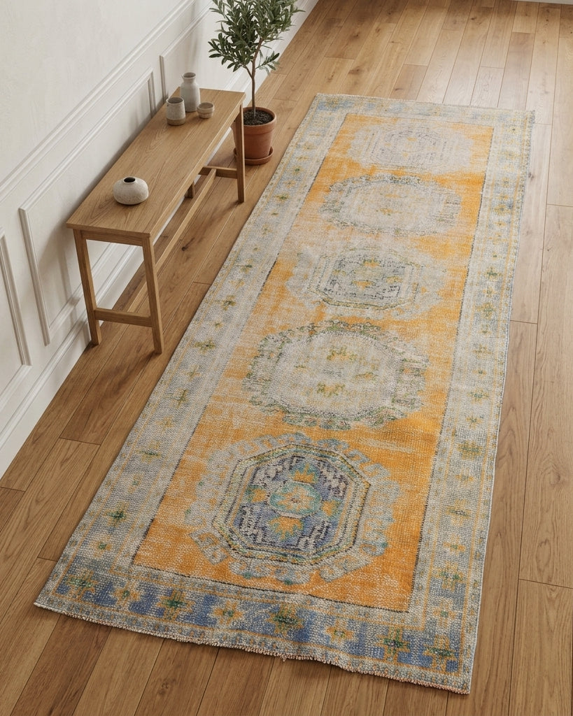 Oriental pattern on the Zeyneperver antique washed vintage runner rug – handmade in Anatolia, Turkey