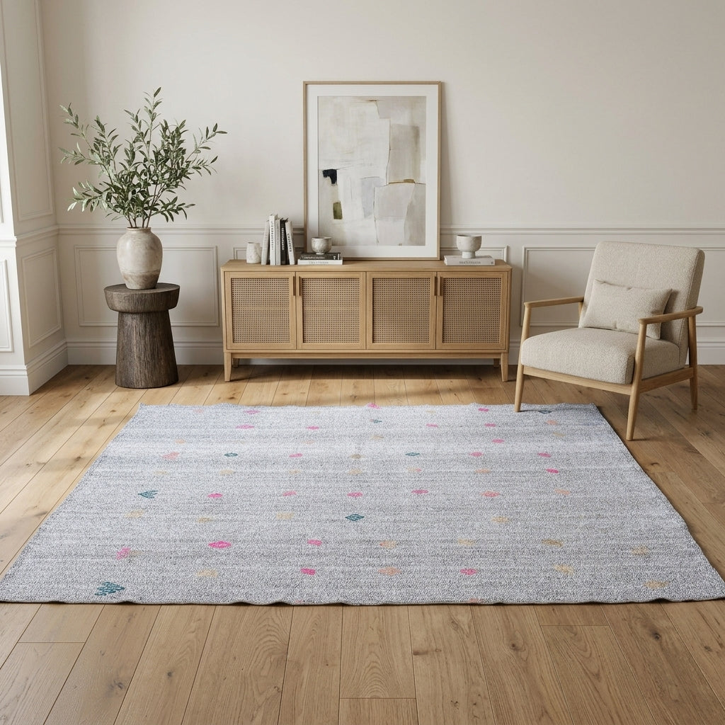 Solid pattern on the Ambraura vintage kilim rug – handwoven flatweave in Anatolia, Turkey