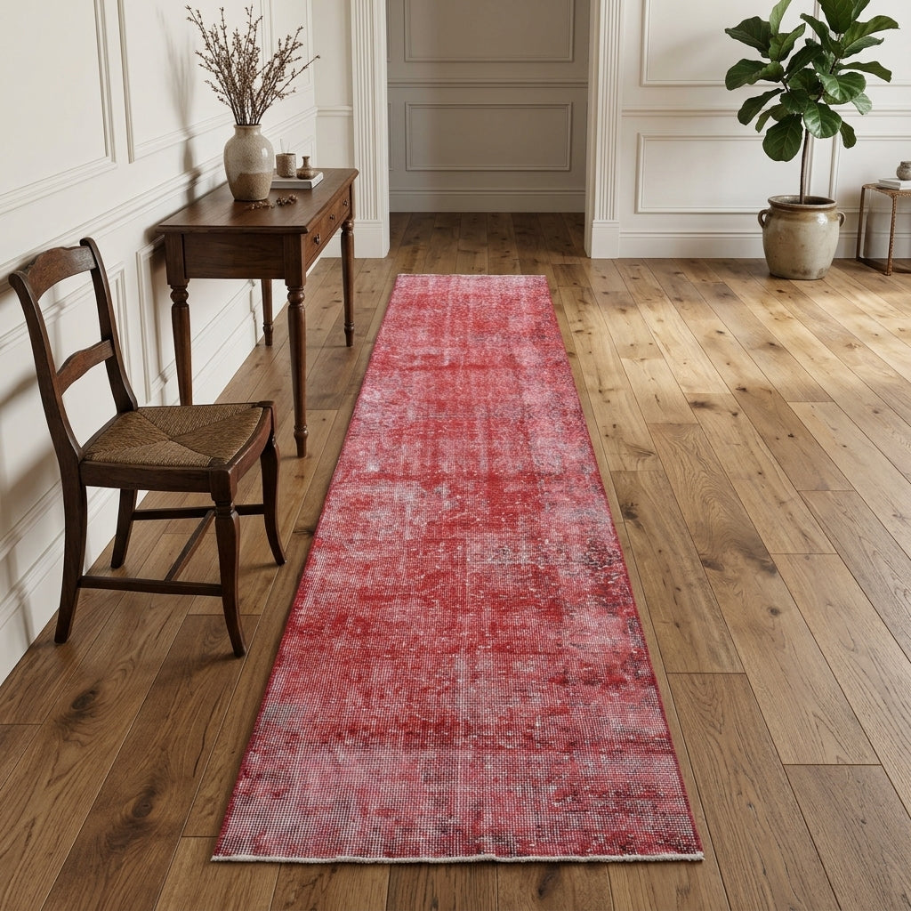 Solid pattern on the Goncalale distressed vintage runner rug – handmade in Anatolia, Turkey