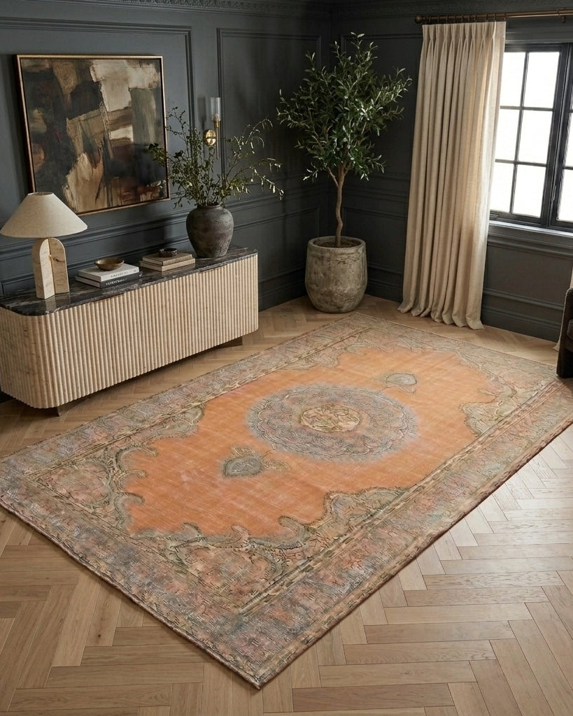 Abstract pattern on the Sigacik distressed vintage runner rug – handmade in Anatolia, Turkey
