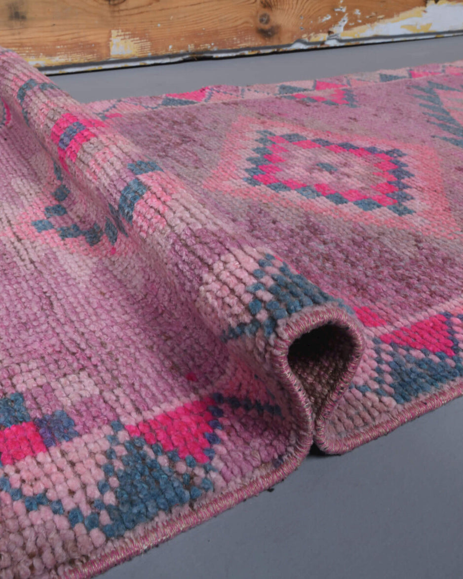 Authentic Anatolian vintage runner rug (1970s) with ikat design – one-of-a-kind at Fame Rugs