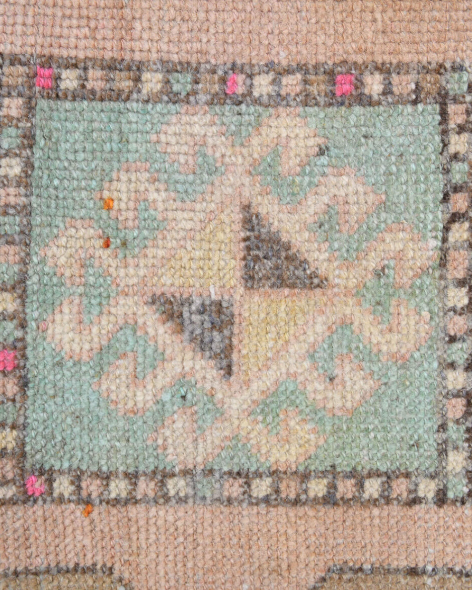 Authentic Anatolian vintage runner rug (1970s) with oriental design – one-of-a-kind at Fame Rugs