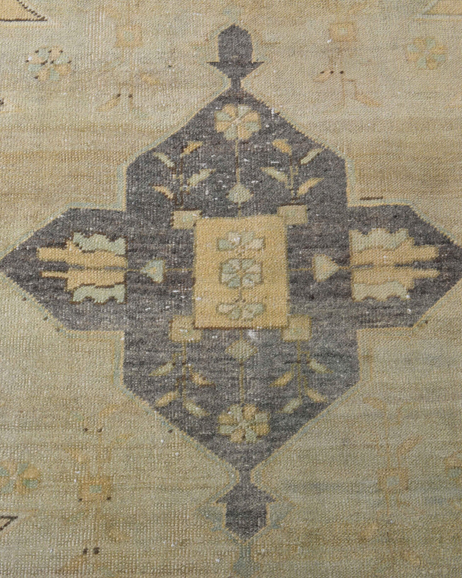 Authentic Anatolian vintage runner rug (1970s) with oriental design – one-of-a-kind at Fame Rugs