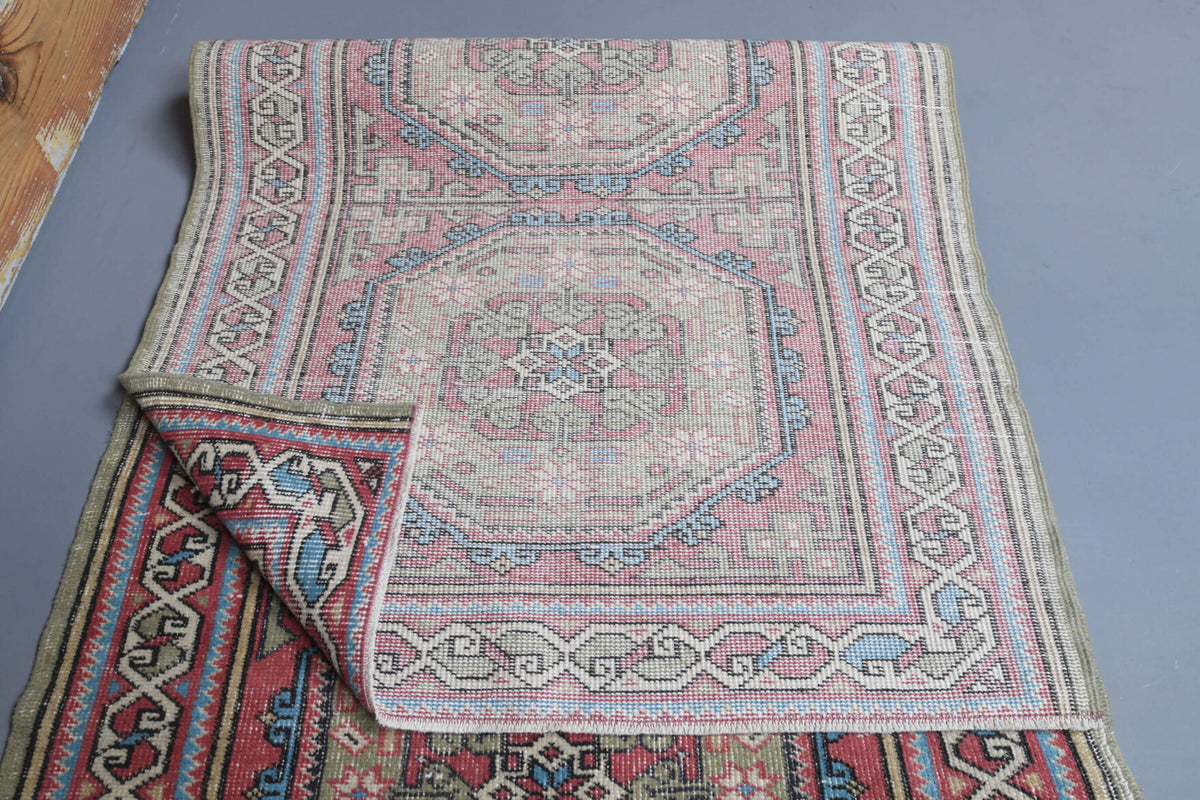 94x364 cm vintage Anatolian runner rug – Meneksemelek, low pile, wool