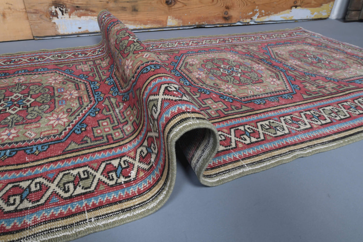 Authentic Anatolian vintage runner rug (1970s) with oriental design – one-of-a-kind at Fame Rugs