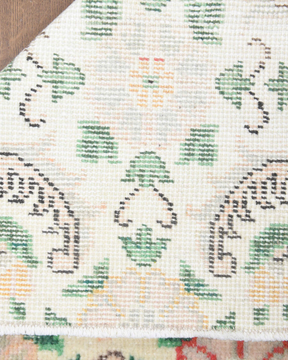 Handmade wool runner from Anatolia, Turkey – 3x9 Wool Vintage Runner Rug 2'6" x 9'5"