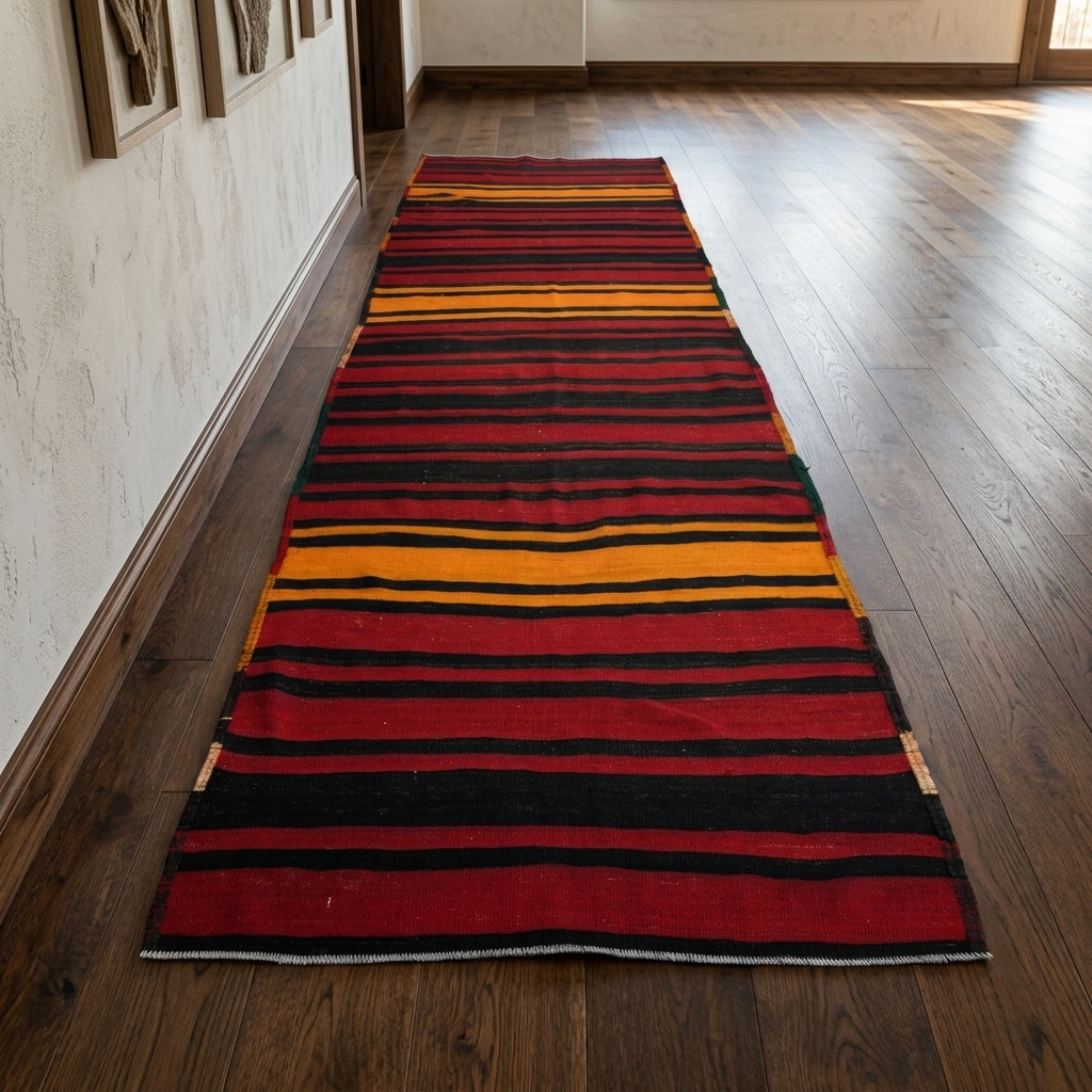 Oriental pattern on the Rhodippe vintage kilim runner rug – handwoven flatweave in Anatolia, Turkey