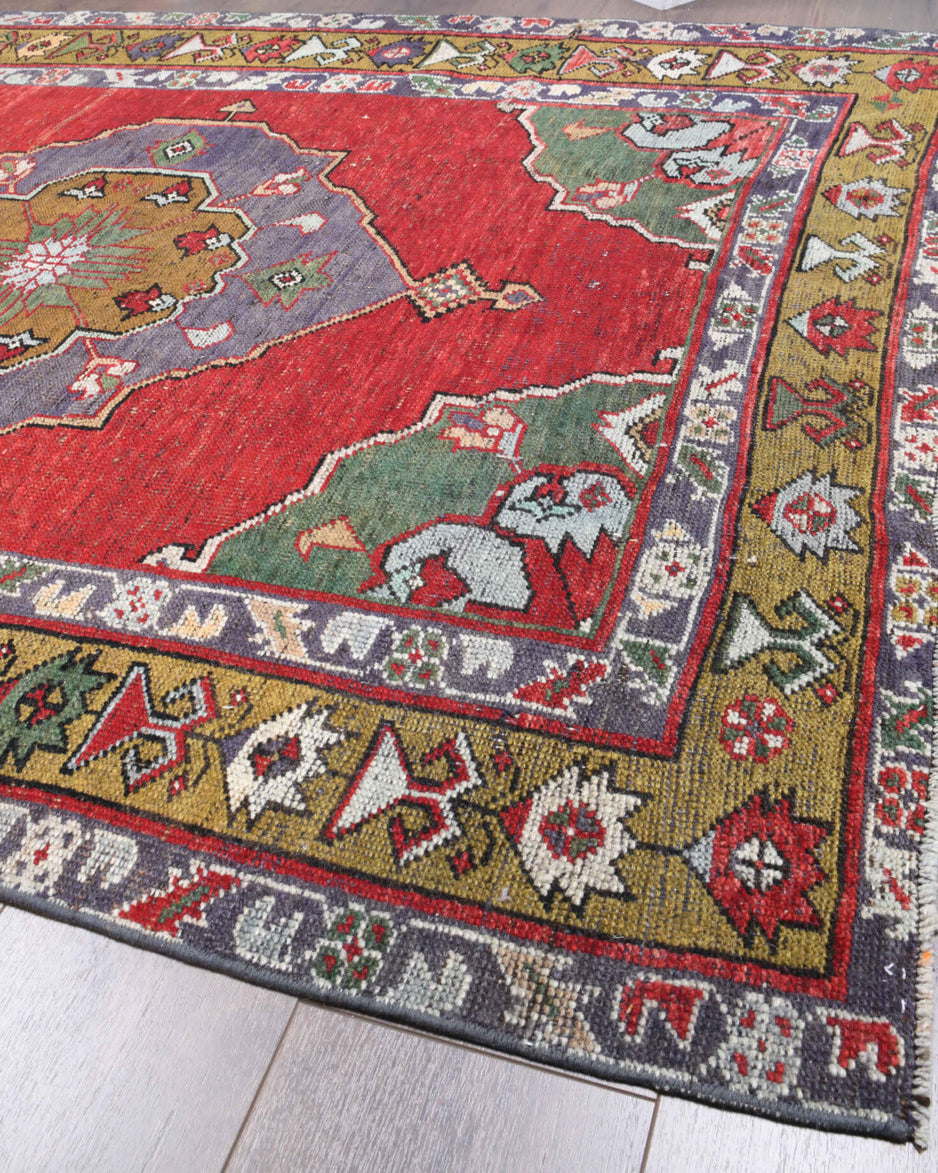 Authentic Anatolian vintage runner rug (1970s) with oriental design – one-of-a-kind at Fame Rugs