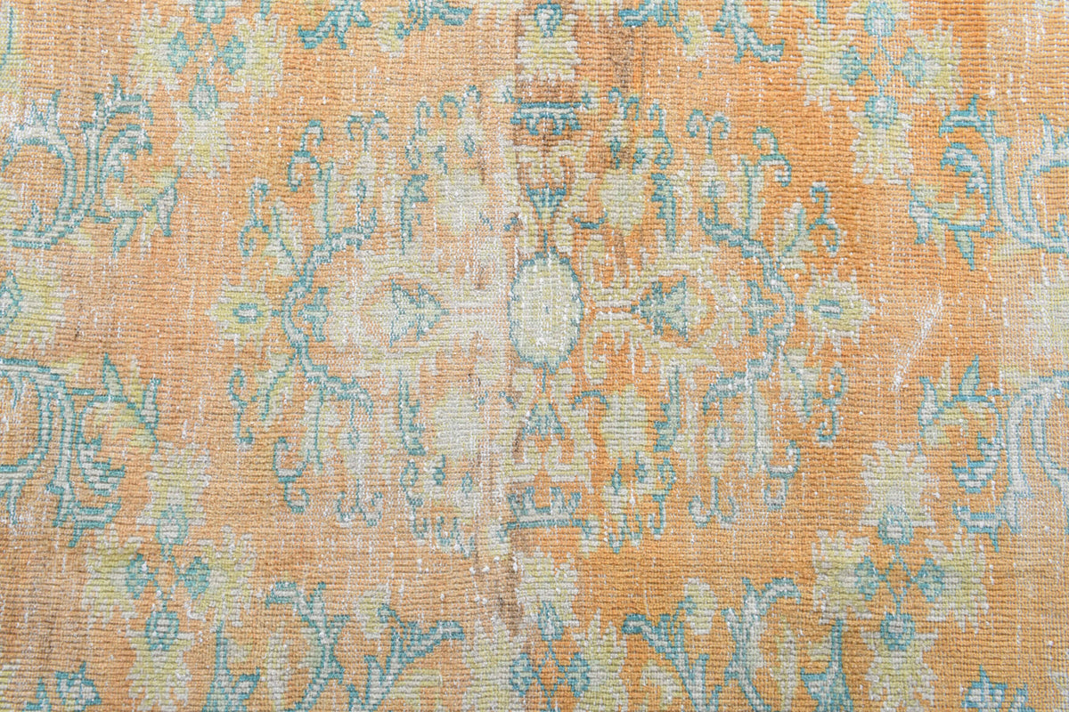 One-of-a-kind 1970s Anatolian vintage area rug in wool, 4'10" x 8'3"