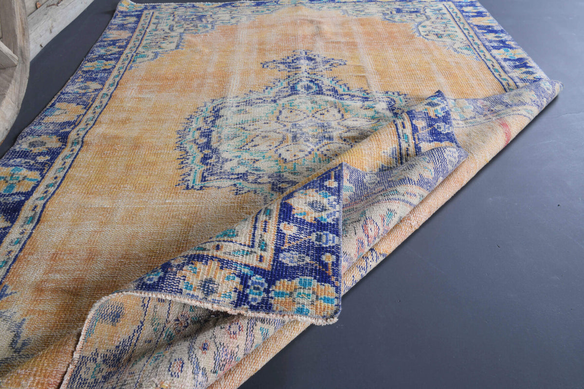 One-of-a-kind 1970s Anatolian vintage area rug in wool, 5'3" x 8'1"