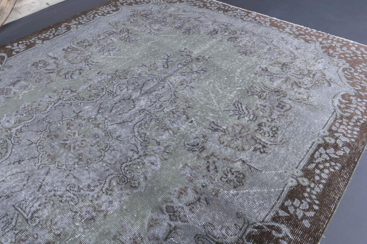 6x10 Handmade Vintage Anatolian Area Rug