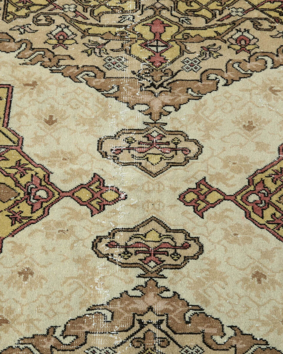 Authentic Anatolian vintage area rug (1970s) with floral design – one-of-a-kind at Fame Rugs
