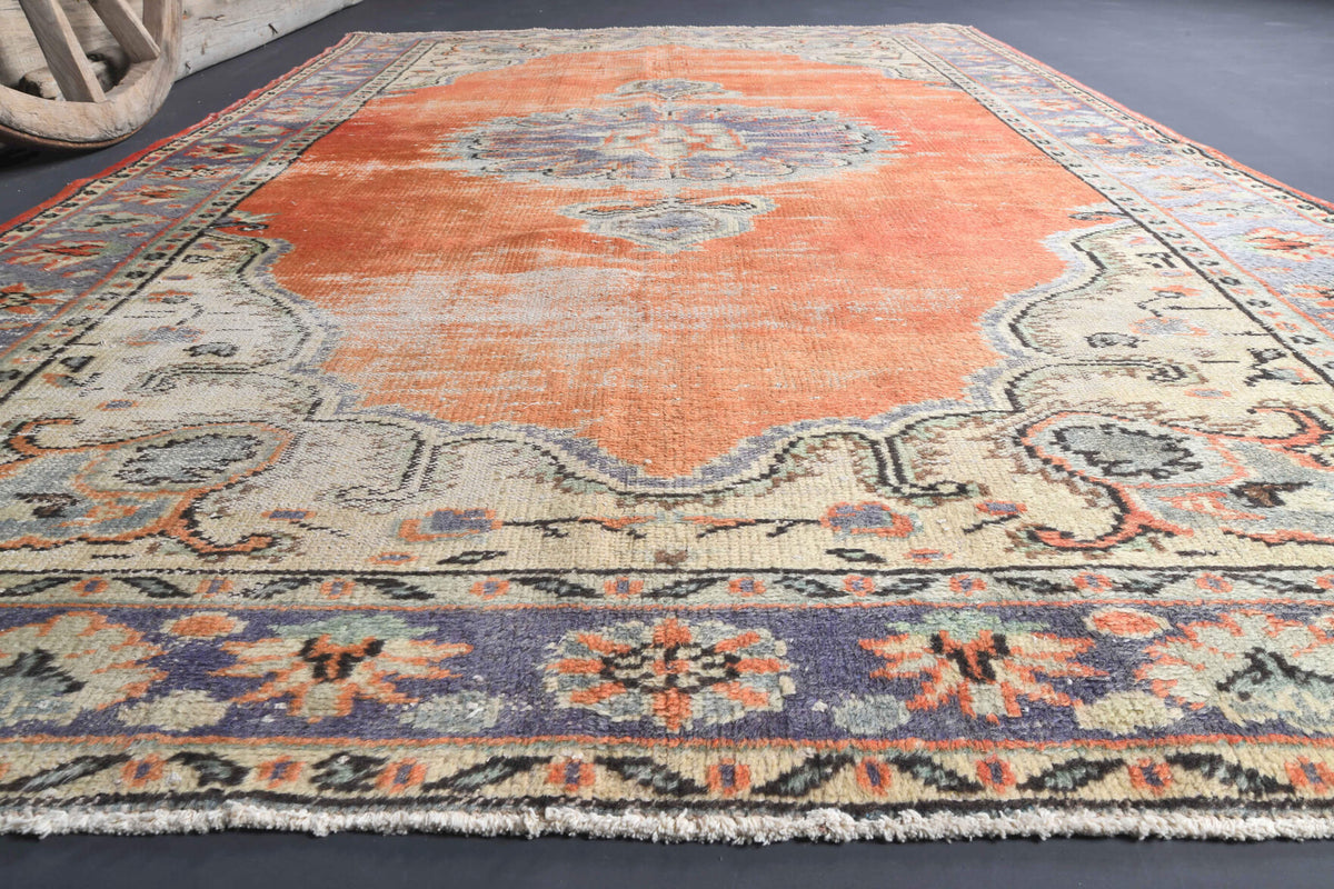 Authentic Anatolian vintage area rug (1970s) with floral design – one-of-a-kind at Fame Rugs
