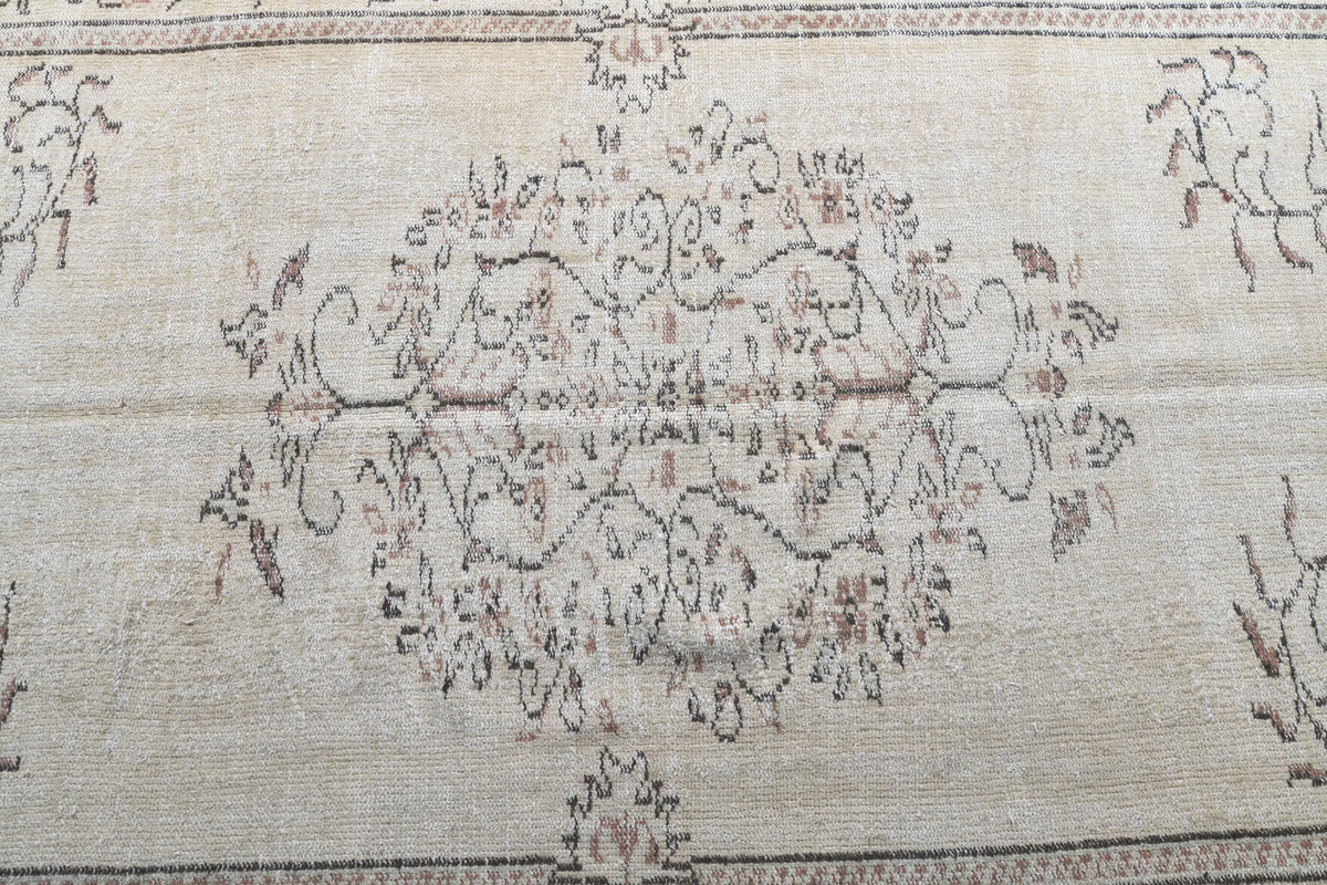 174x282 cm antique washed vintage Anatolian area rug – Bariyat, low pile, wool
