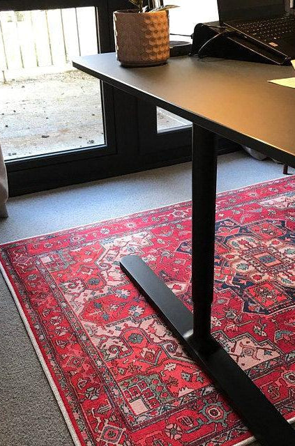 Alin Rug Red Vintage Geometric Faded Rug