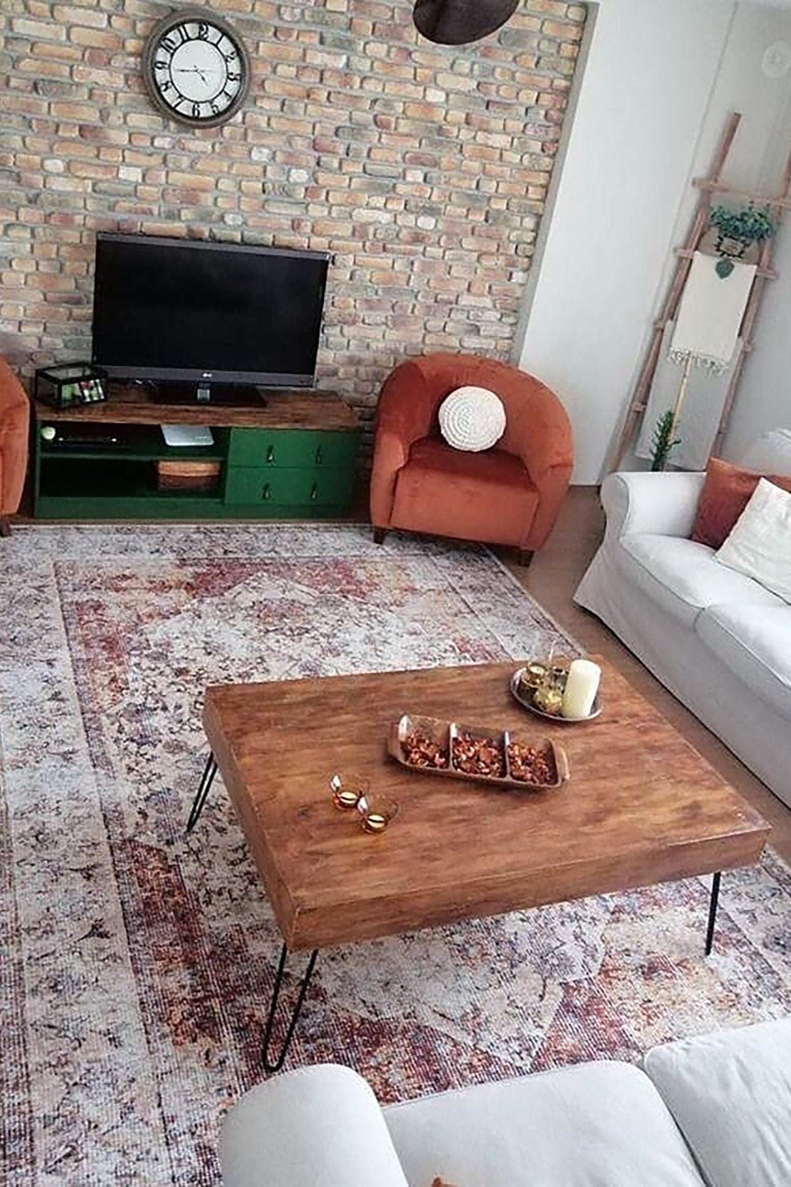 Aisha Oriental Distressed Red and Beige Rug