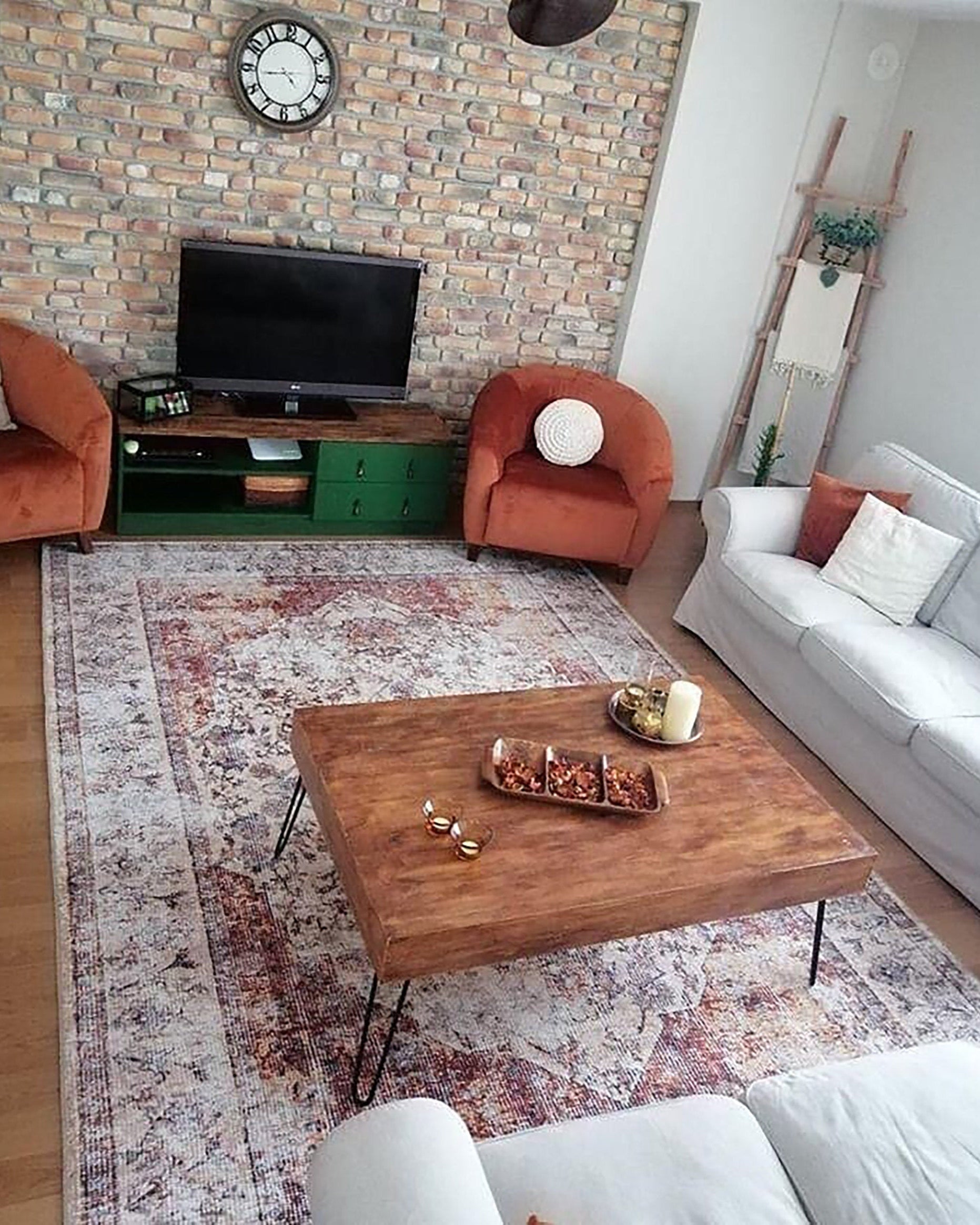 Aisha Oriental Distressed Red and Beige Rug