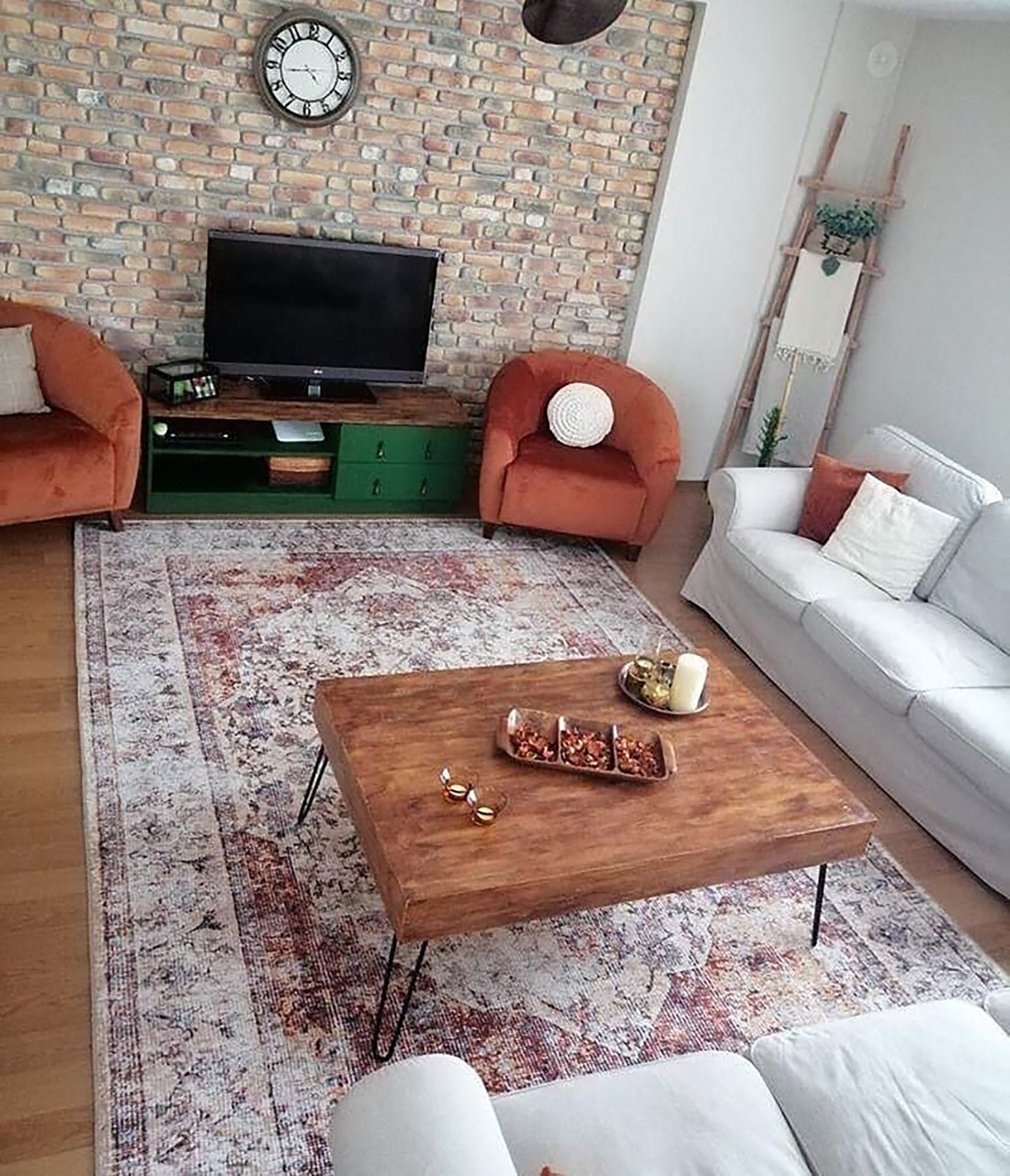 Aisha Oriental Distressed Red and Beige Rug