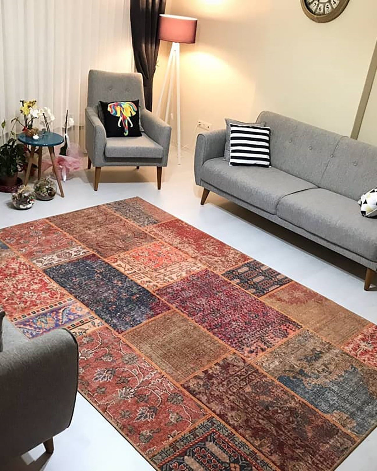 Alov Traditional Red & Navy Blue Rug