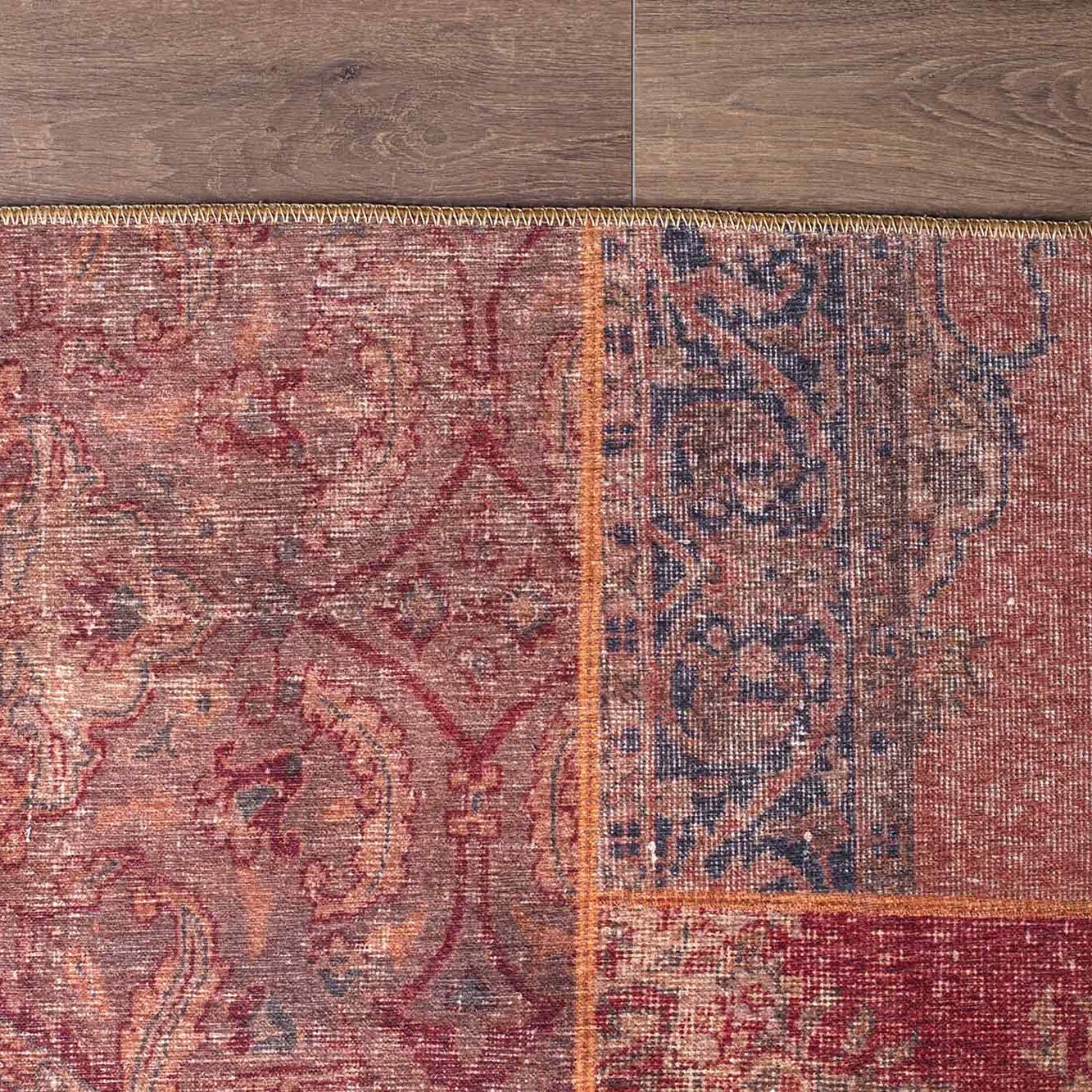 Alov Traditional Red & Navy Blue Rug