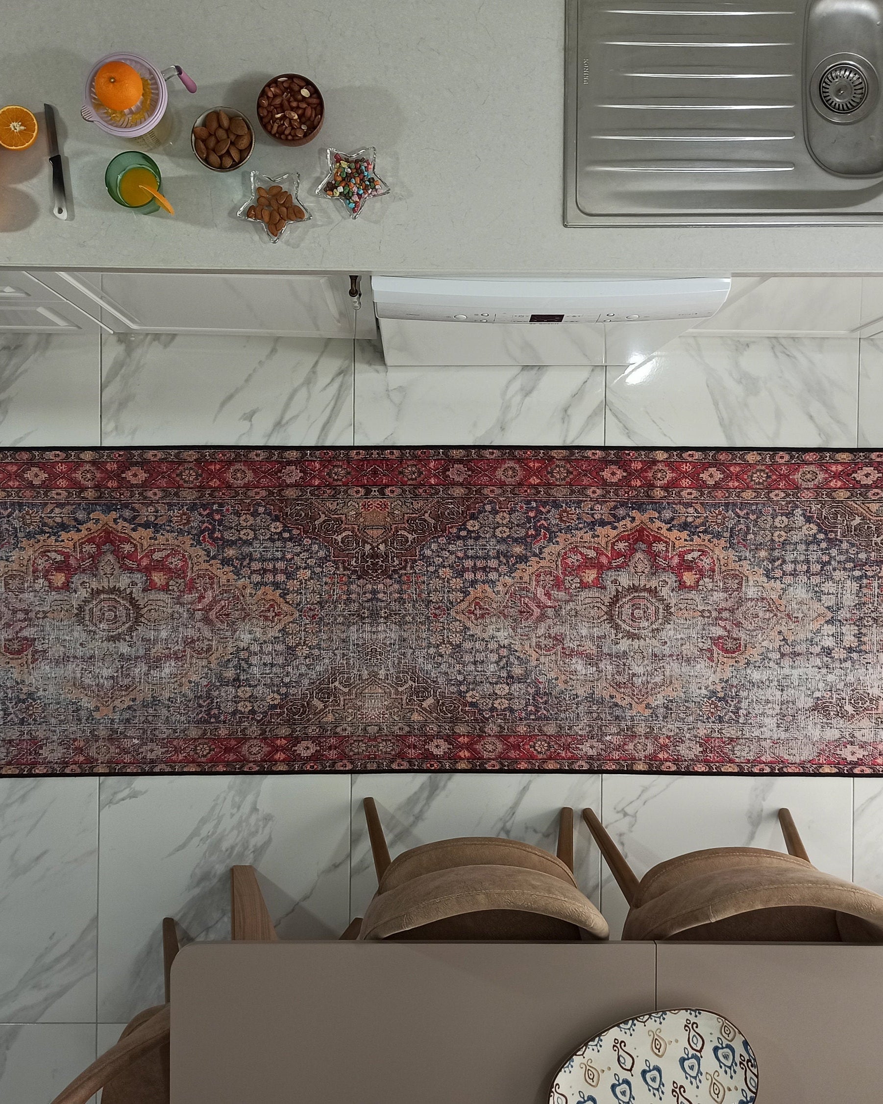 Amra2 Runner Oriental Red Runner Rug