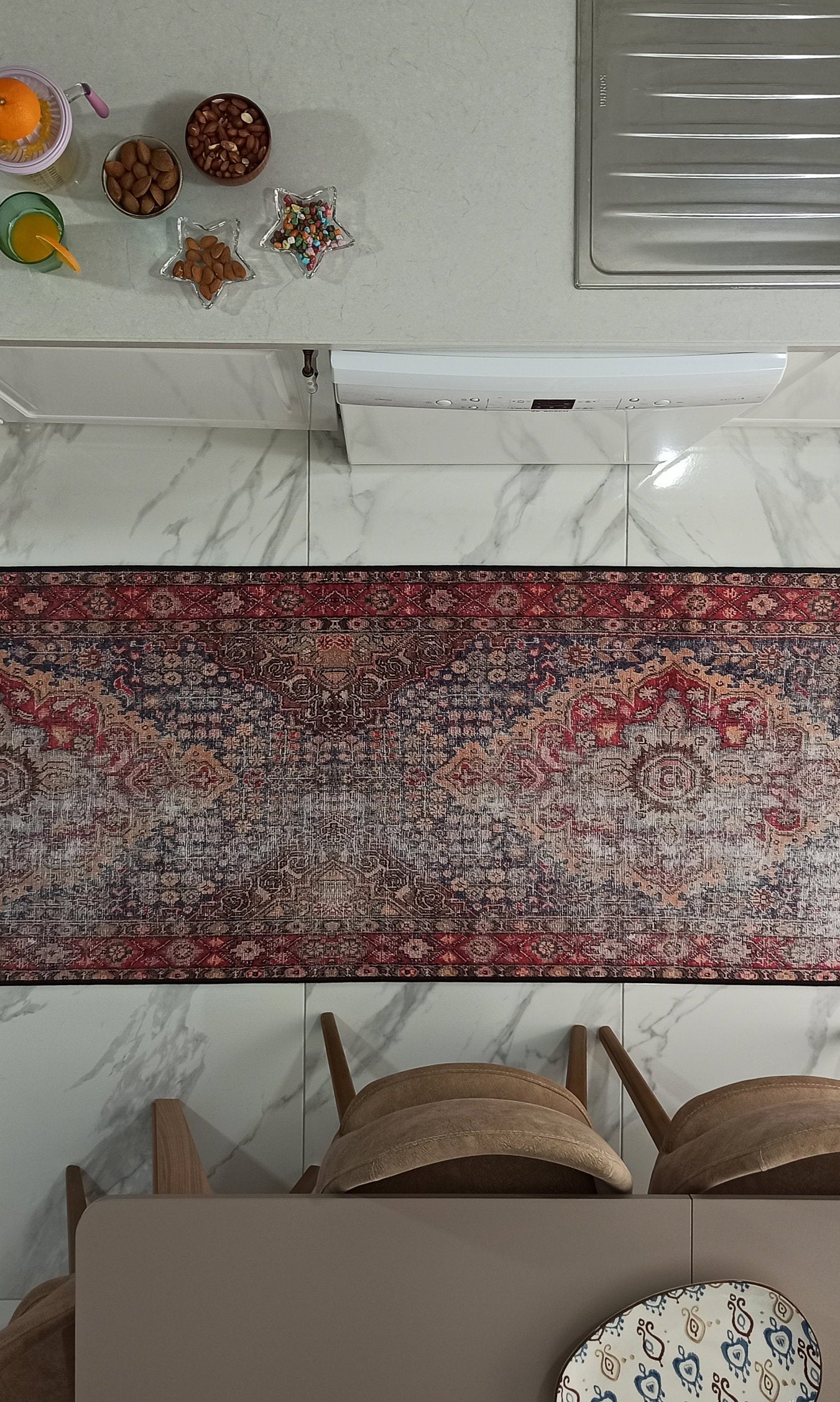 Amra2 Runner Oriental Red Runner Rug