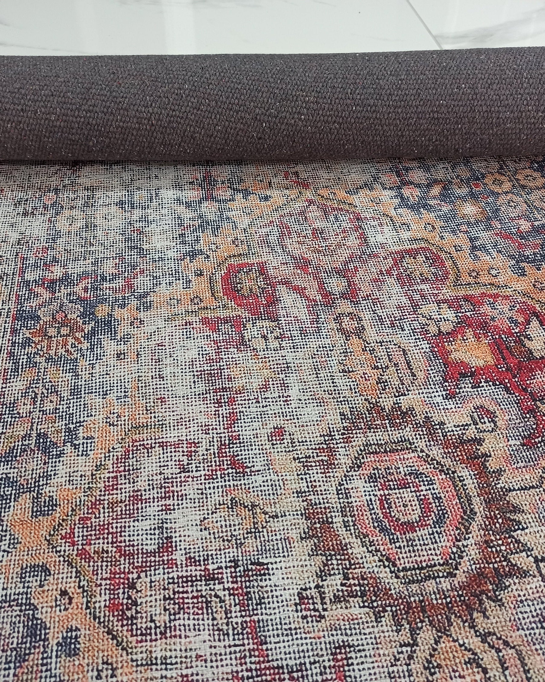 Amra2 Runner Oriental Red Runner Rug