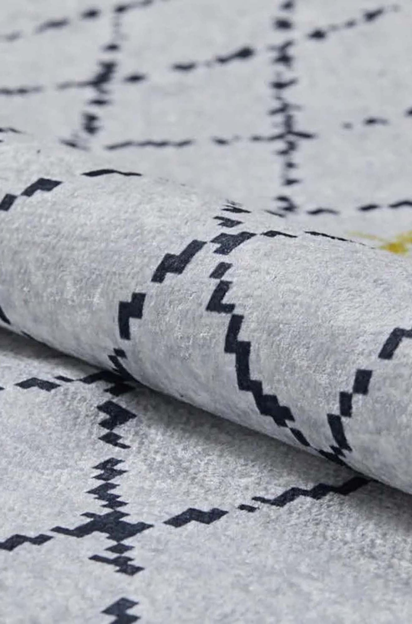 Ariel Turkish Kilim White Ivory Rug