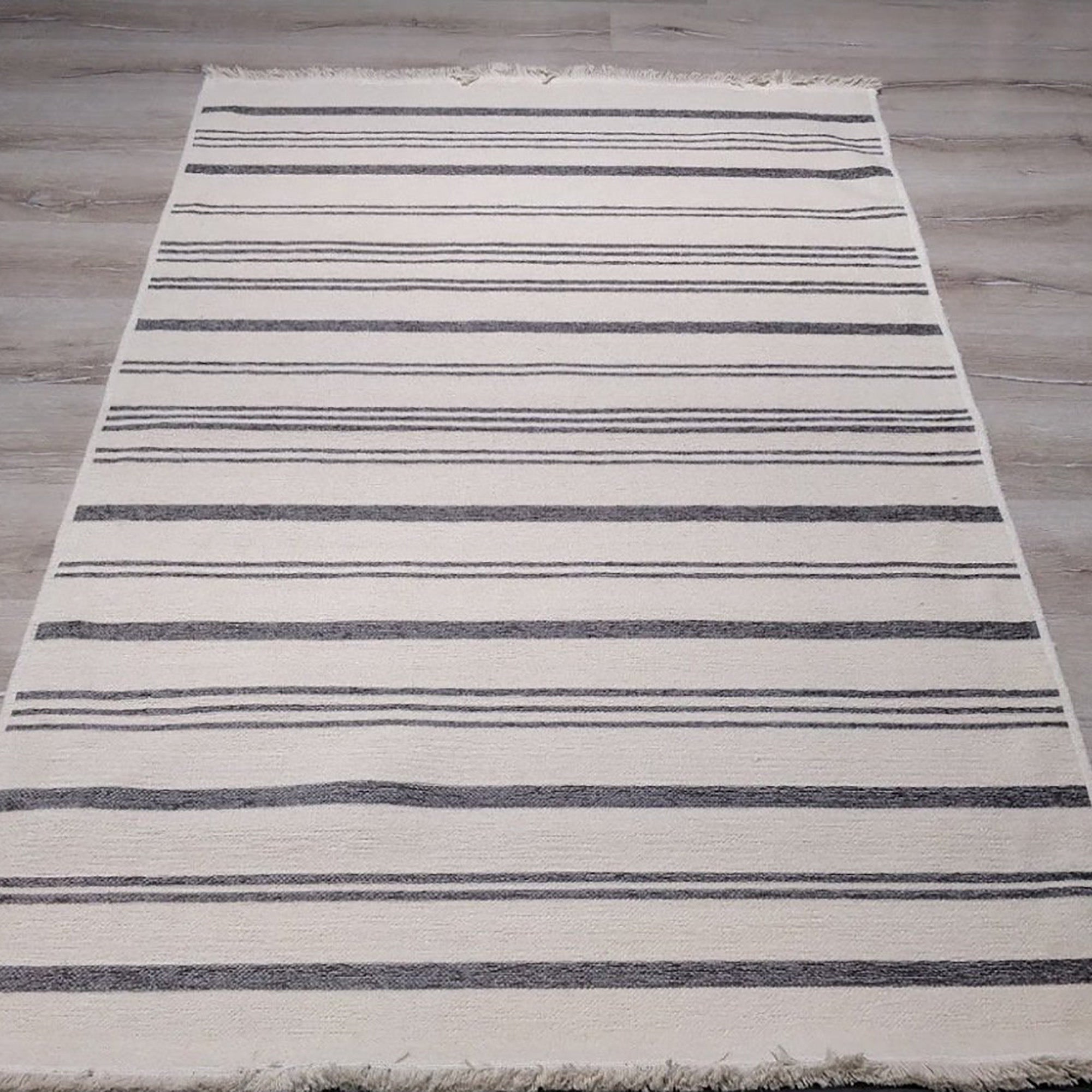 Bara Turkish Modern Pastel Grey Rug