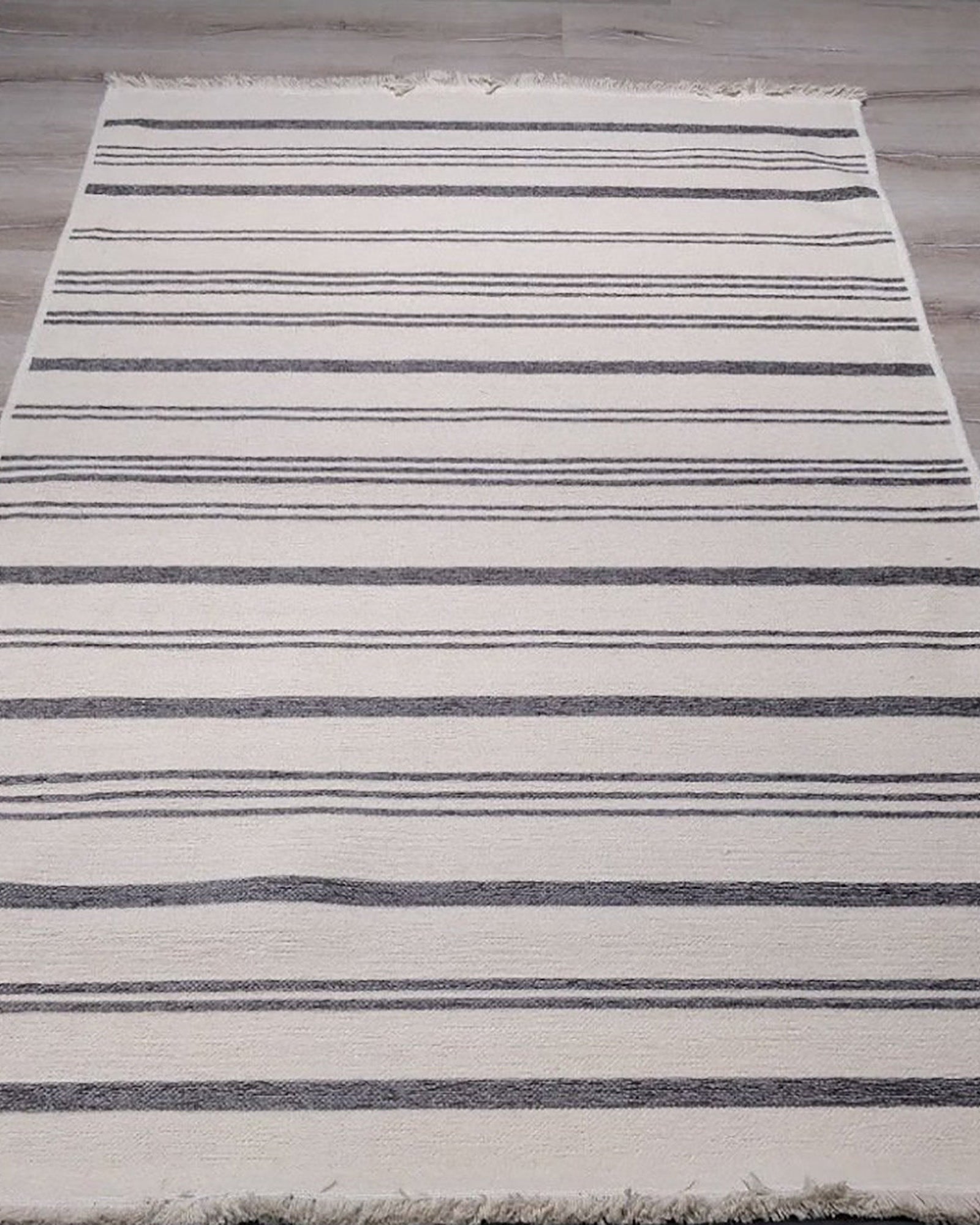 Bara Turkish Modern Pastel Grey Rug
