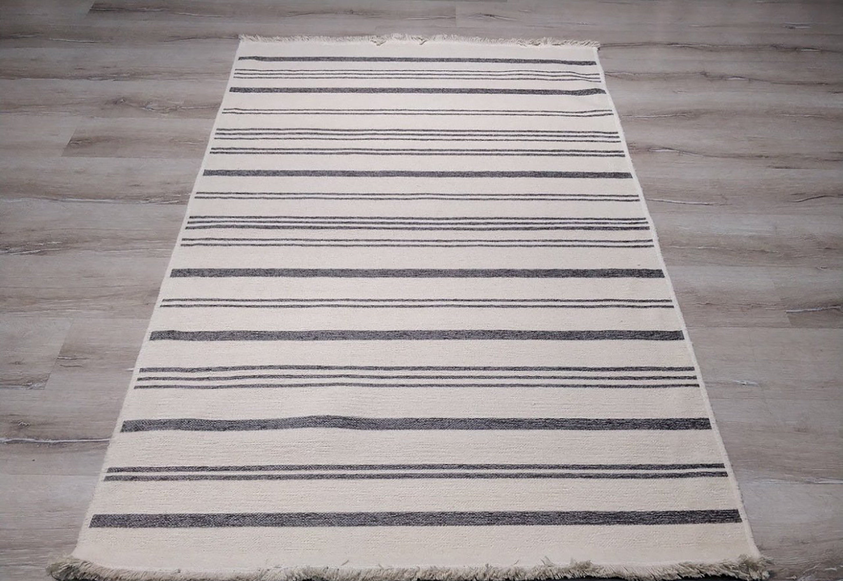 Bara Turkish Modern Pastel Grey Rug