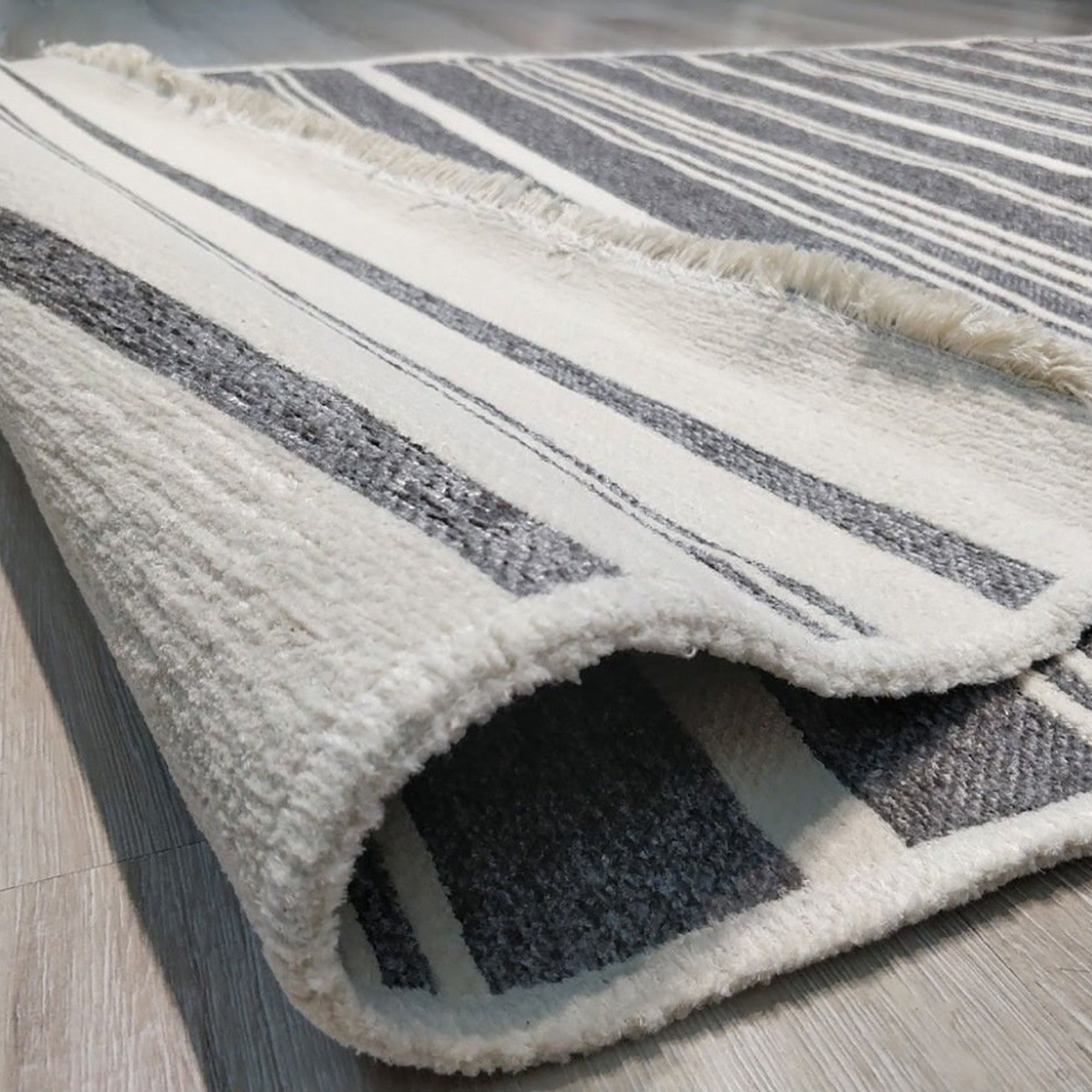 Bara Turkish Modern Pastel Grey Rug