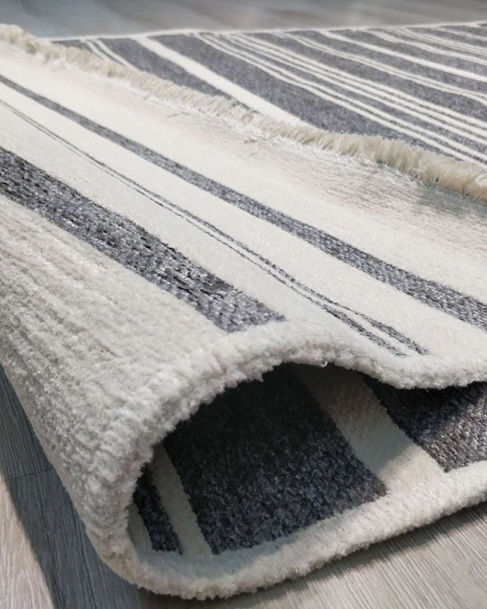 Bara Turkish Modern Pastel Grey Rug