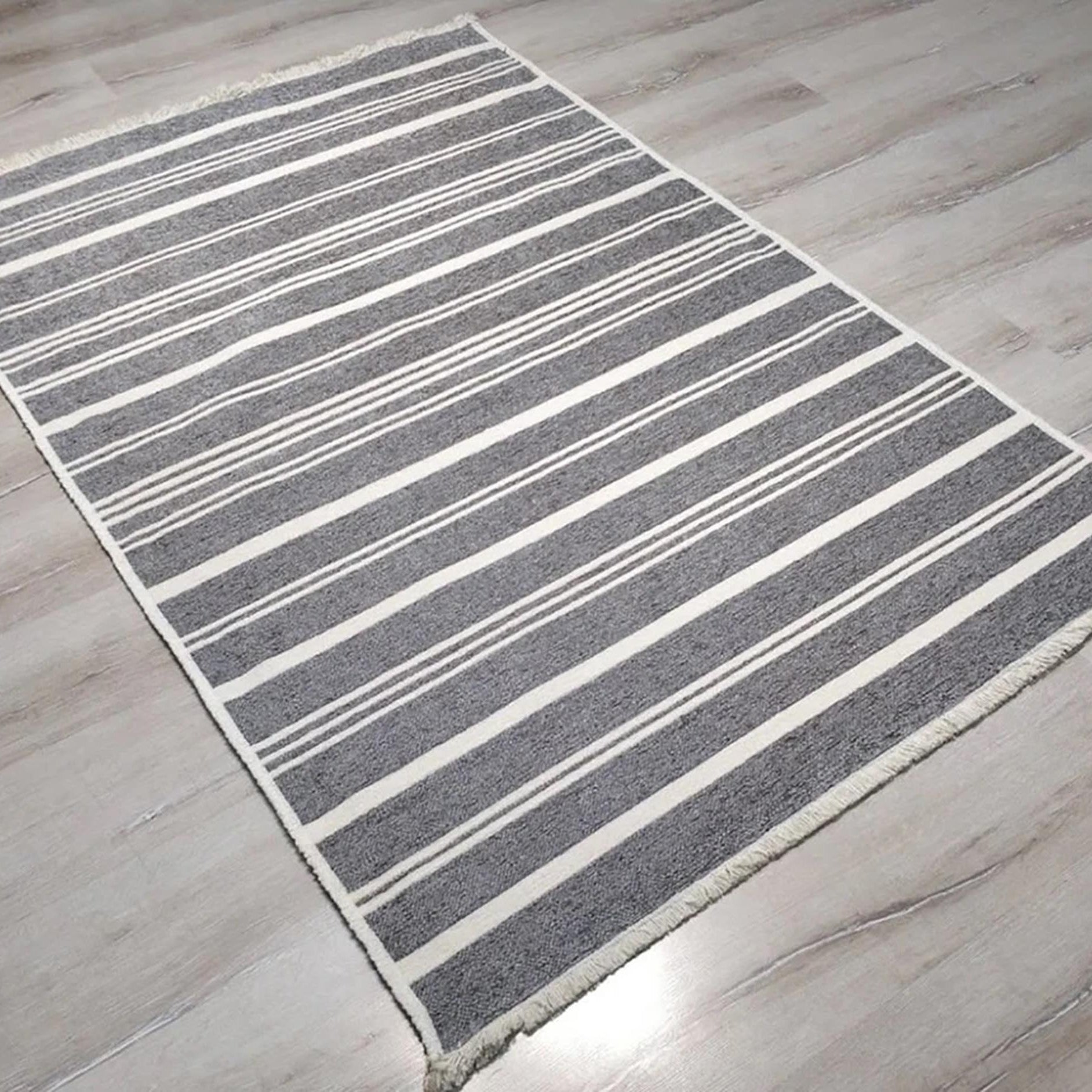 Bara Turkish Modern Pastel Grey Rug