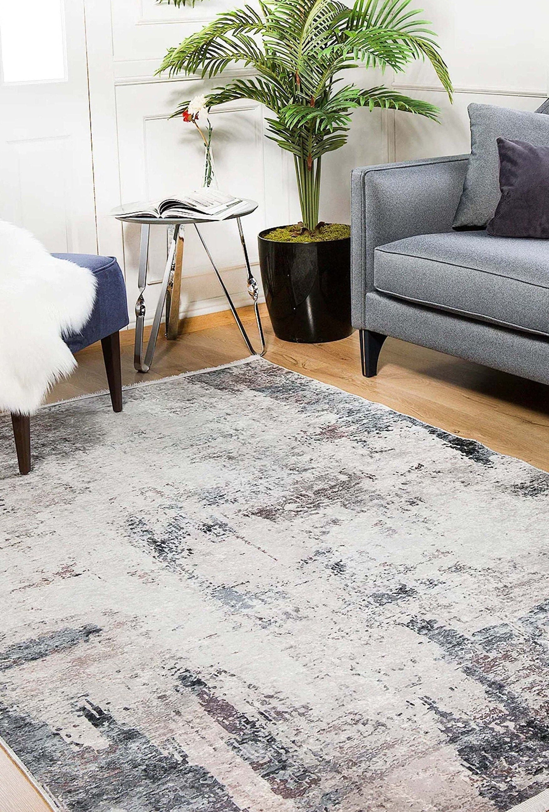 Bayda Turkish Distressed Abstract Gray Ivory Rug
