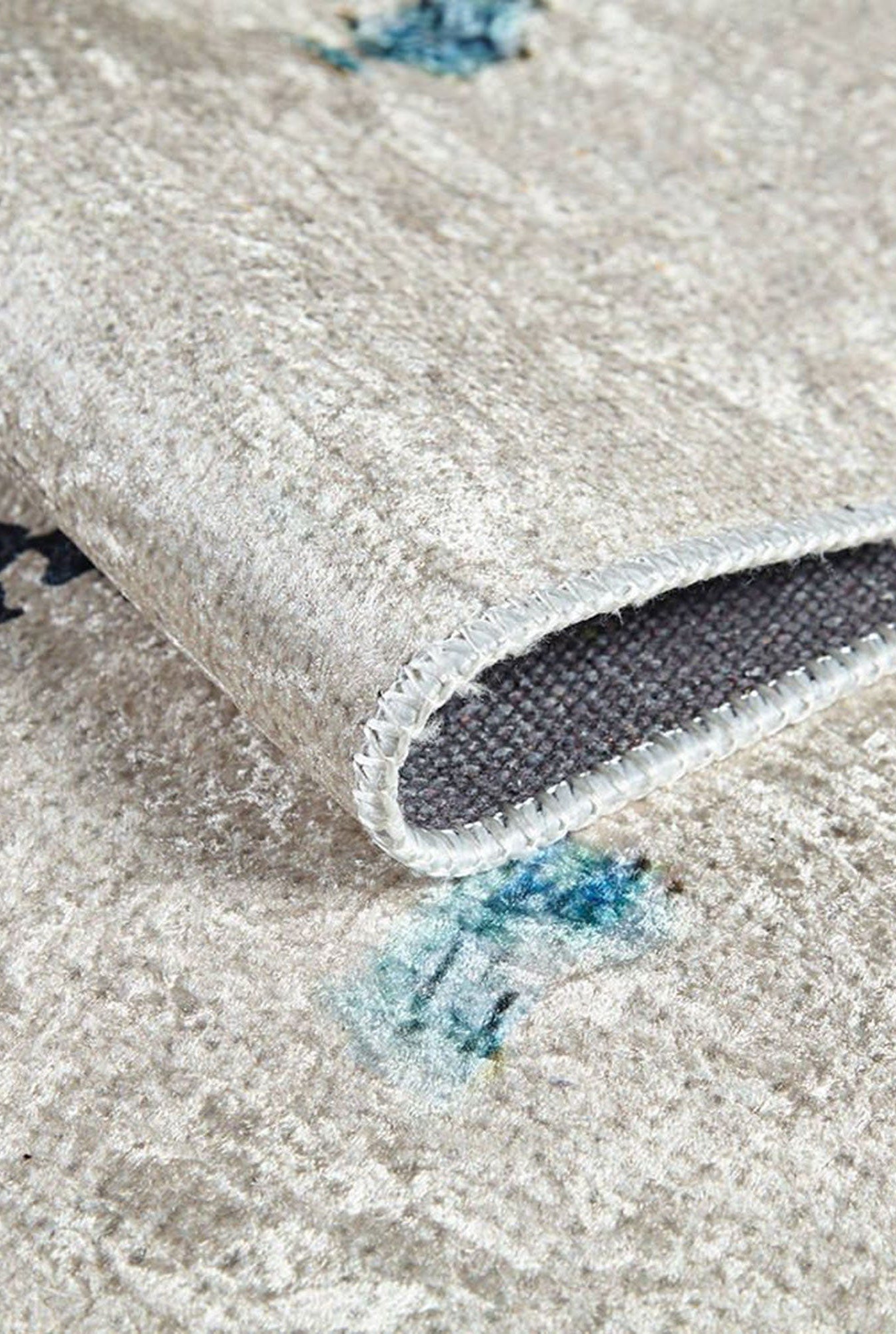 Borda Moroccan White Kilim Rug