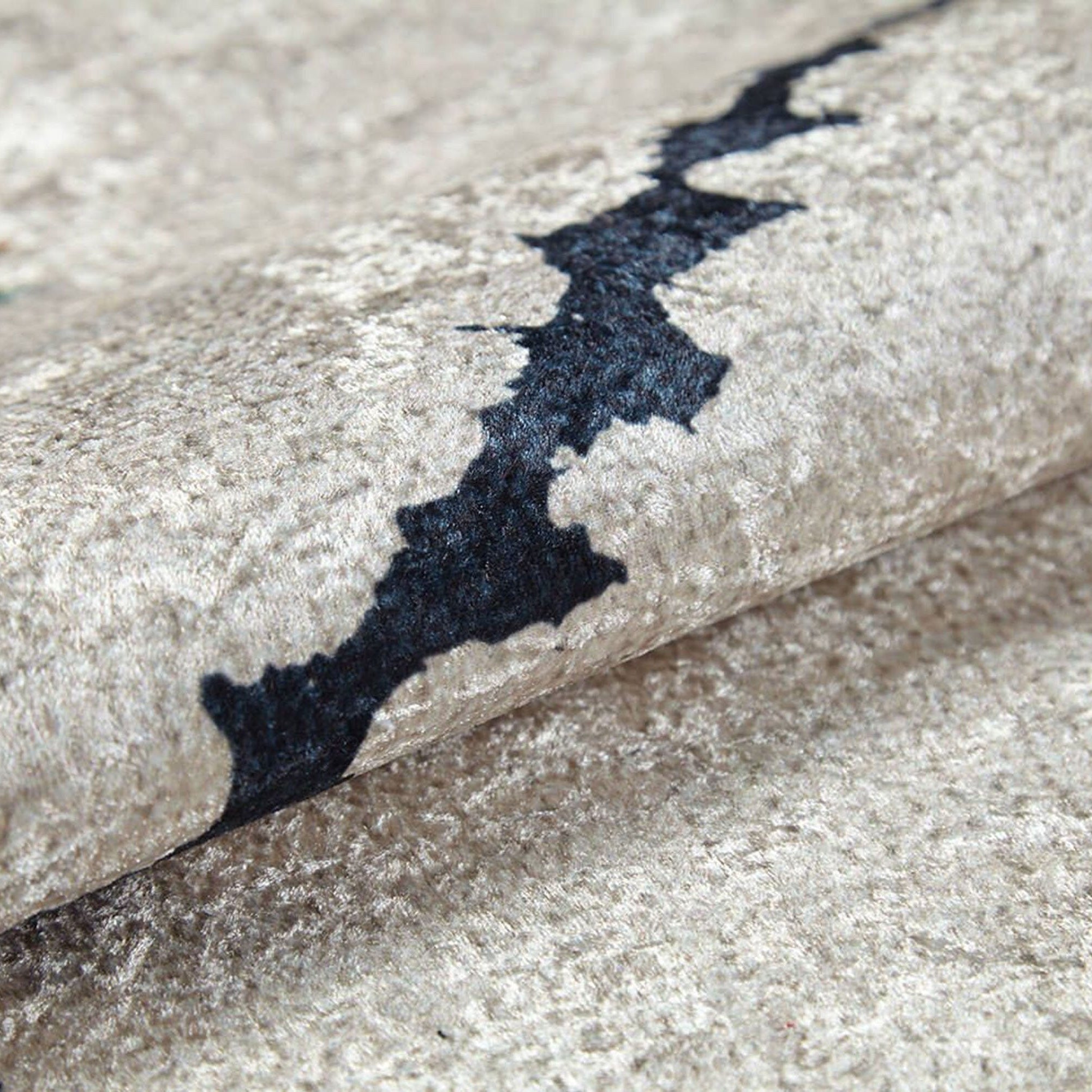 Borda Moroccan White Kilim Rug