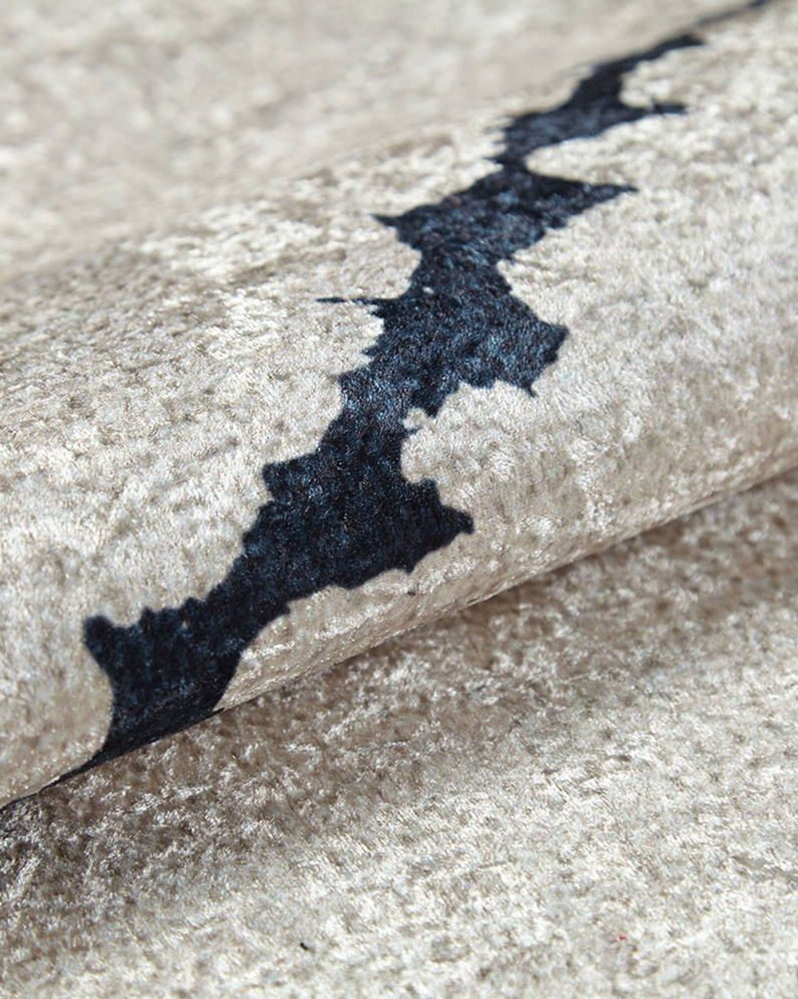 Borda Moroccan White Kilim Rug